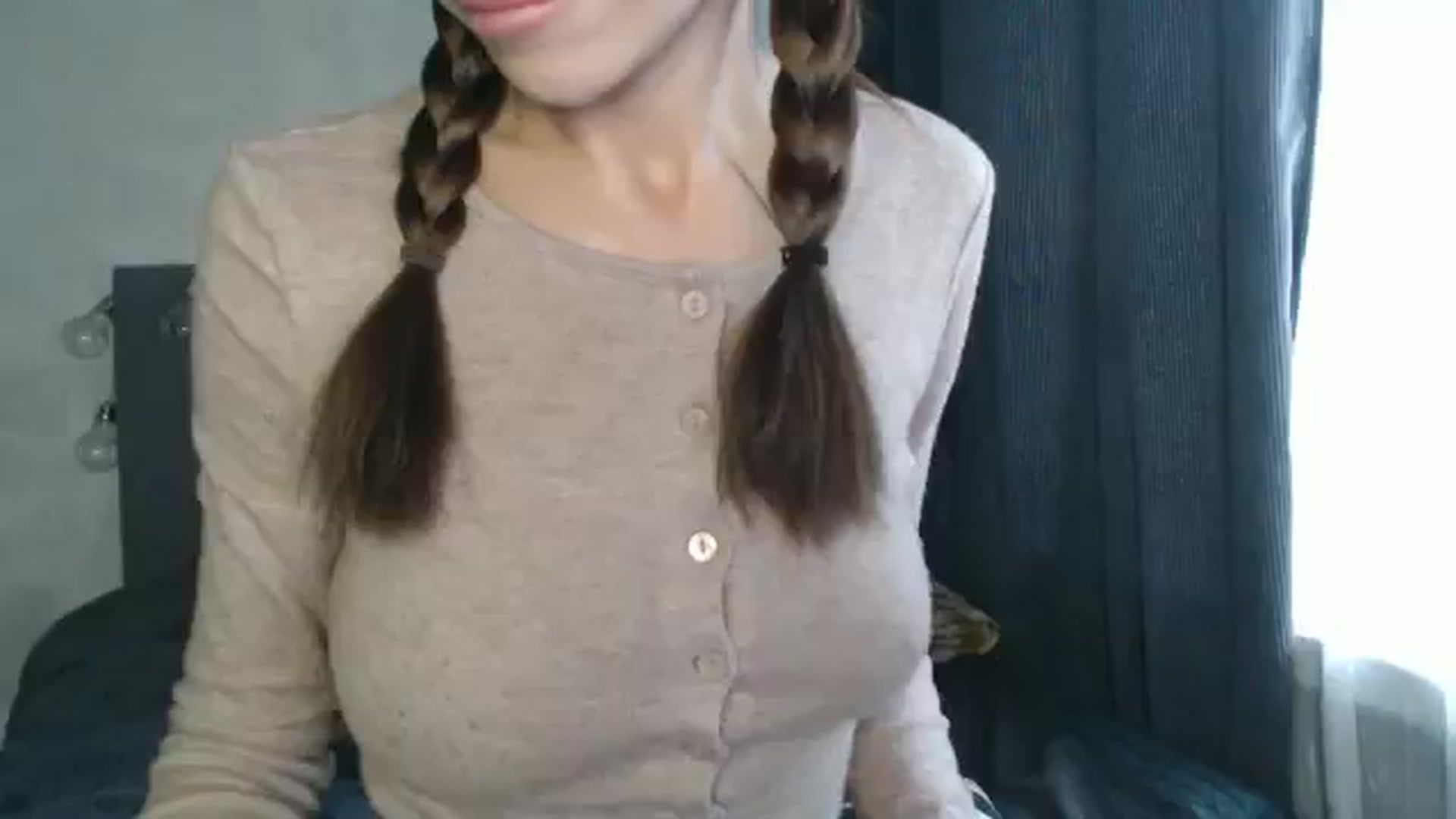 Gallery image thumbnail from Nora_Sweet's myfreecams stream on, 10/21/2024, 09:58 image 17 of 20