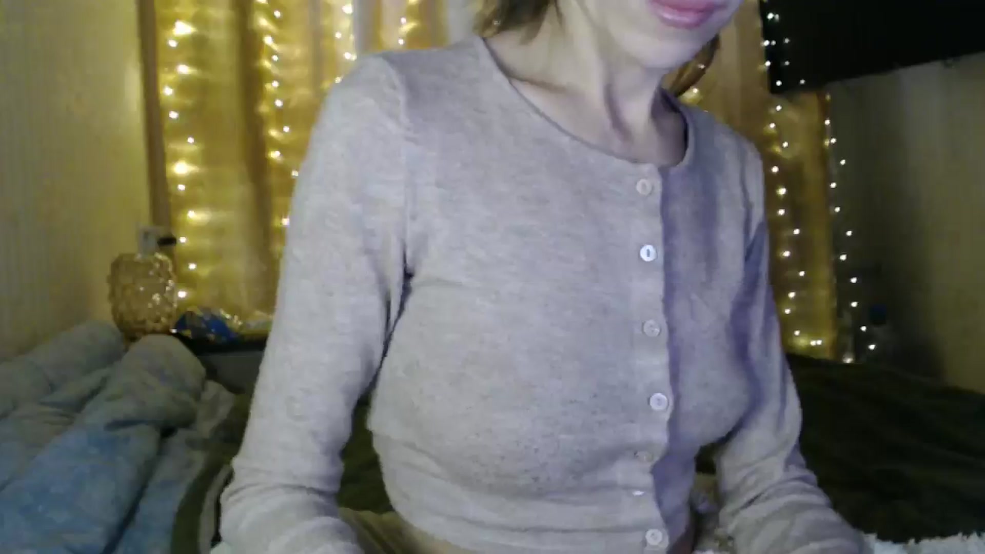 Gallery image thumbnail from Nora_Sweet's myfreecams stream on, 12/03/2024, 10:54 image 3 of 20