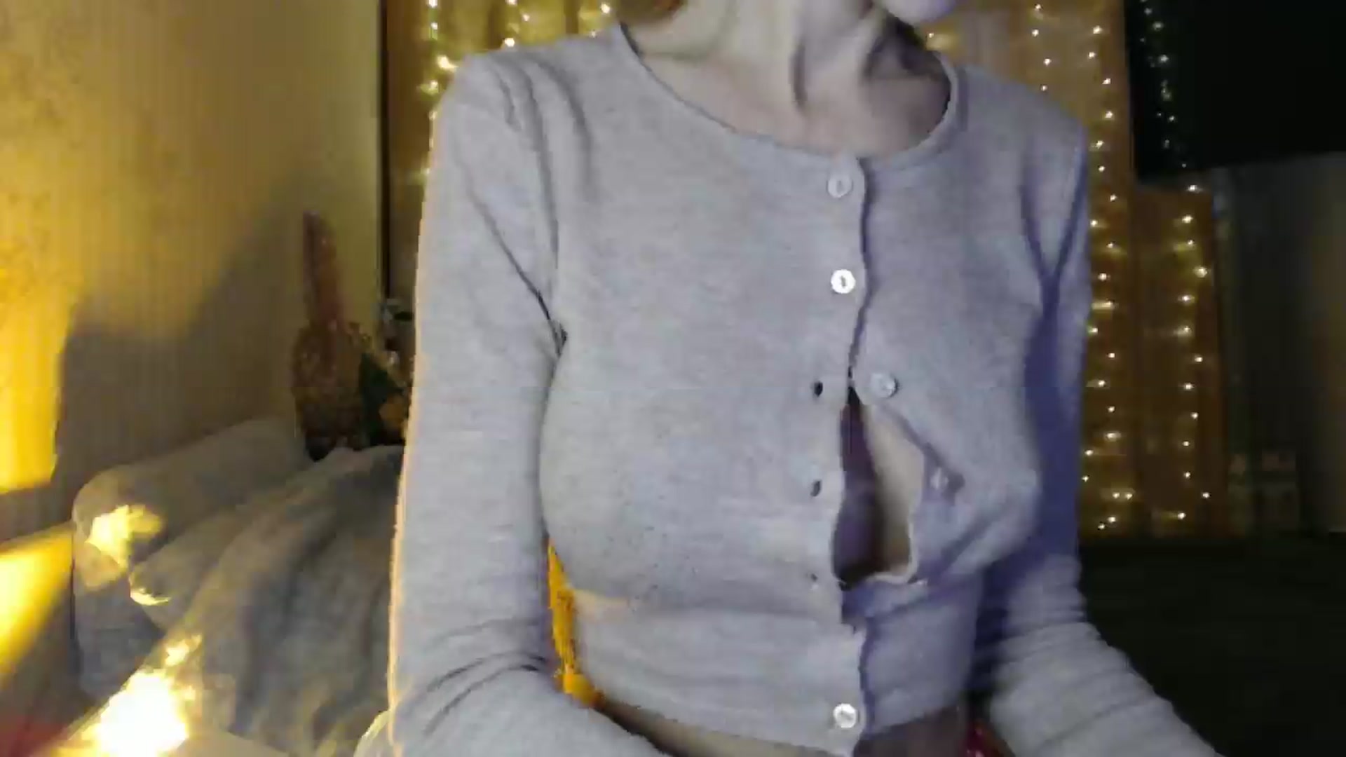 Gallery image thumbnail from Nora_Sweet's myfreecams stream on, 12/12/2024, 11:50 image 3 of 20