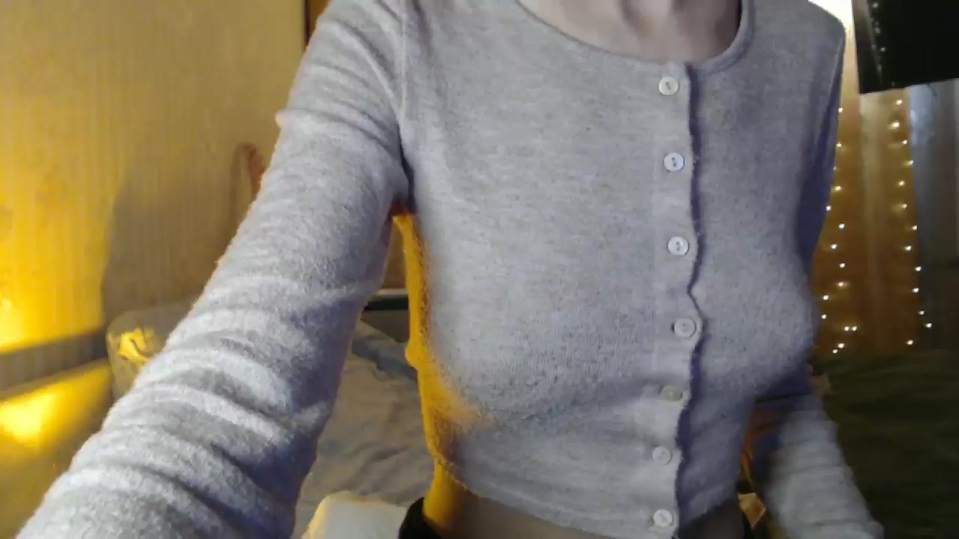 Gallery image thumbnail from Nora_Sweet's myfreecams stream on, 12/14/2024, 09:22 image 18 of 20