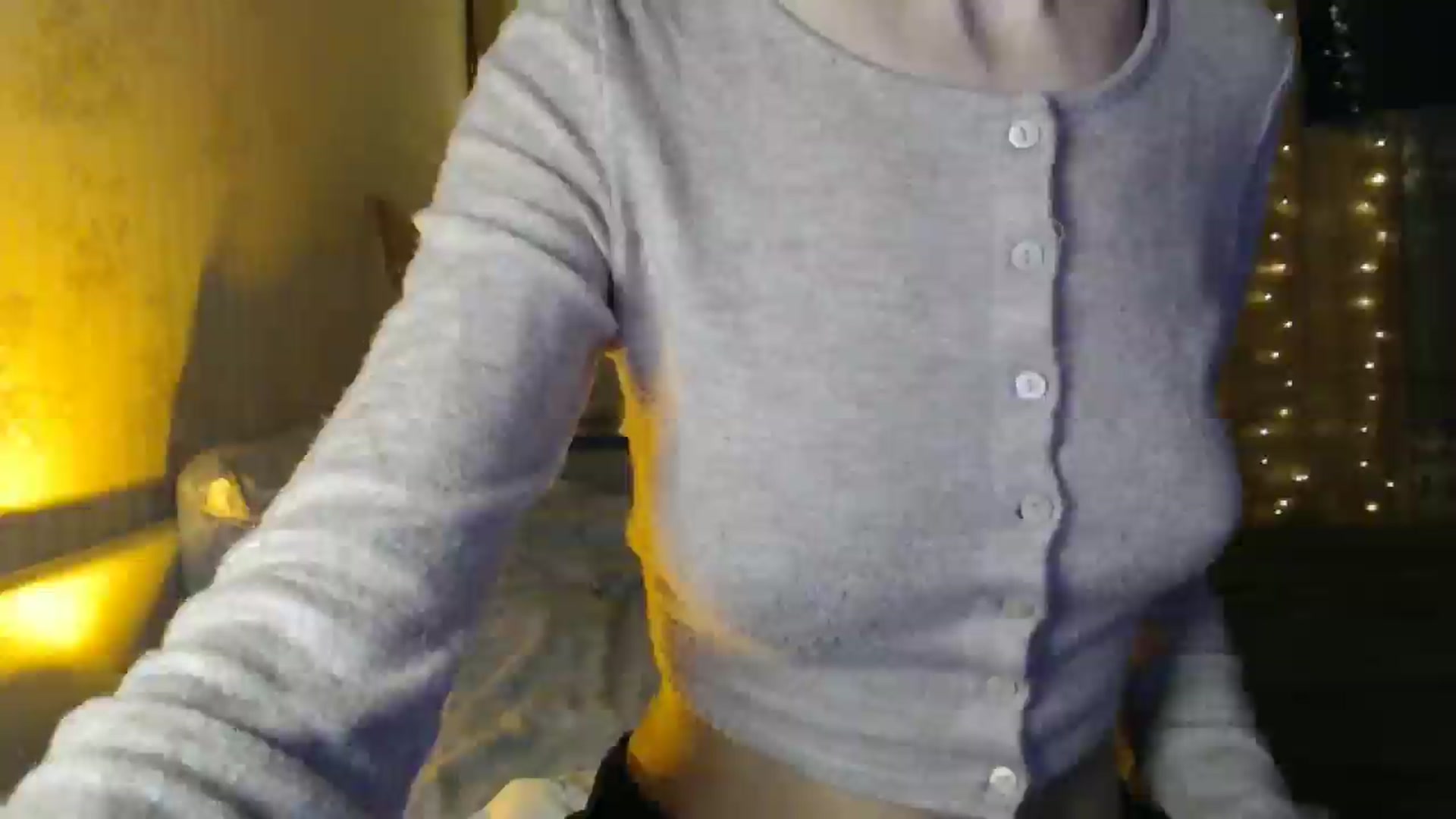 Gallery image thumbnail from Nora_Sweet's myfreecams stream on, 12/16/2024, 12:35 image 14 of 20