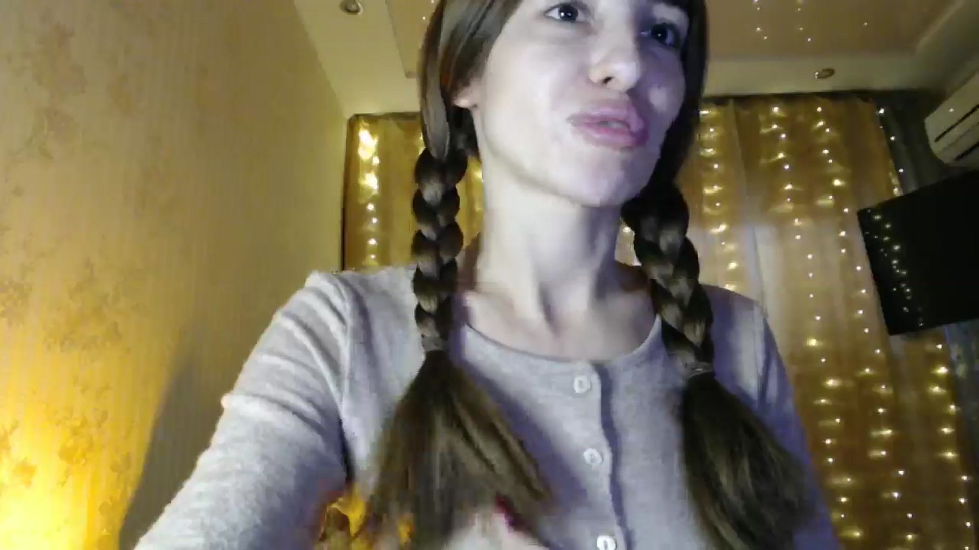 Gallery image thumbnail from Nora_Sweet's myfreecams stream on, 12/18/2024, 08:56 image 8 of 20