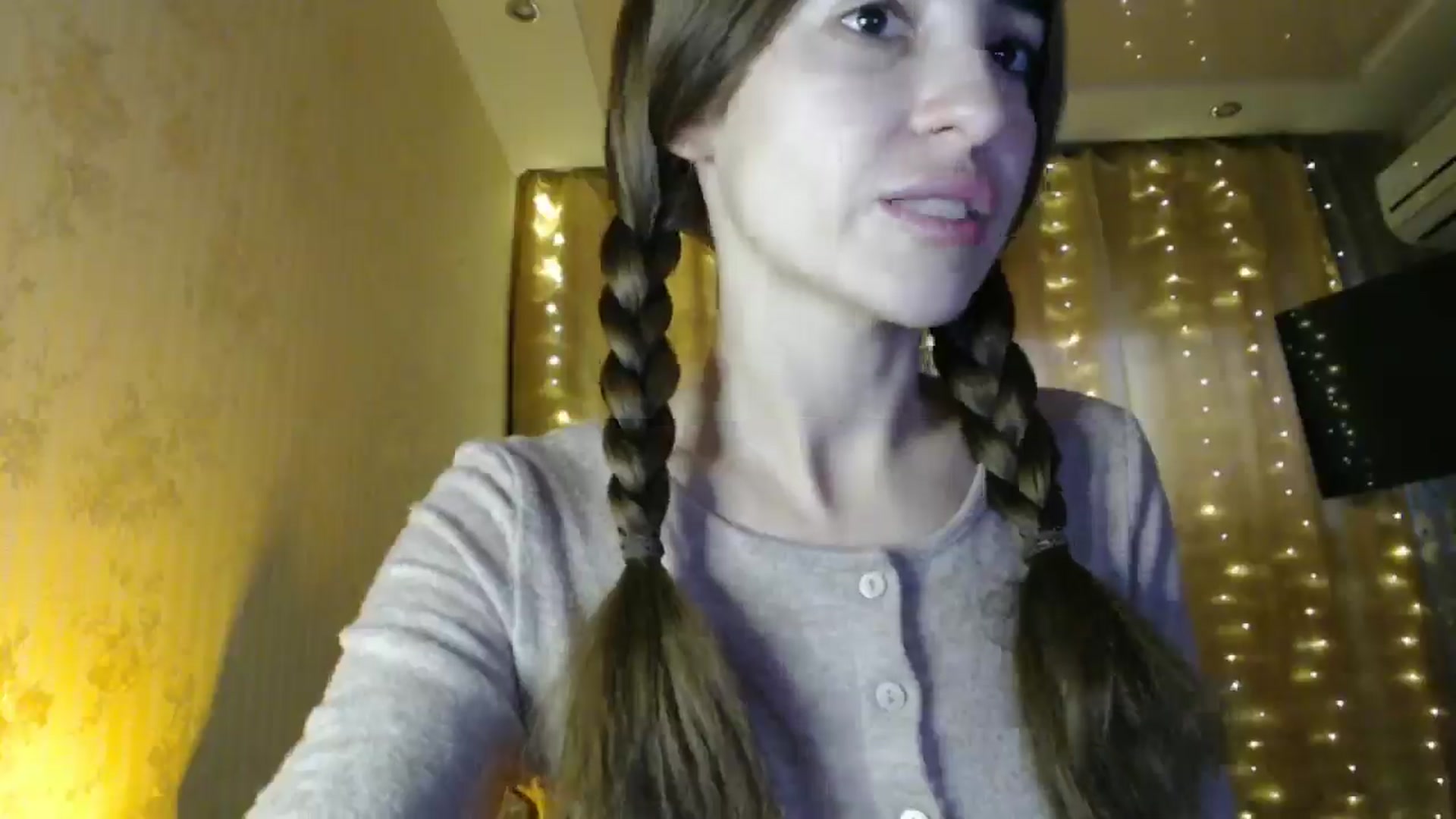 Gallery image thumbnail from Nora_Sweet's myfreecams stream on, 12/18/2024, 08:56 image 15 of 20