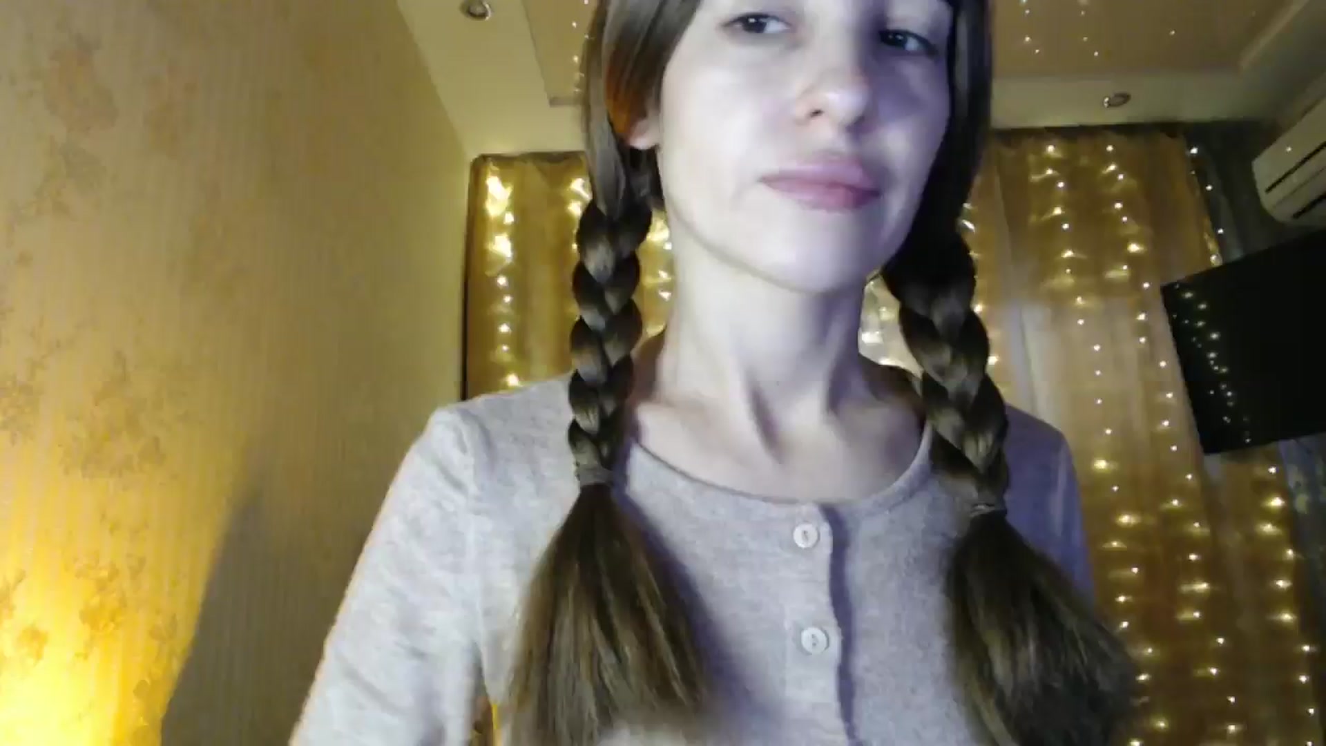 Gallery image thumbnail from Nora_Sweet's myfreecams stream on, 12/18/2024, 08:56 image 6 of 20