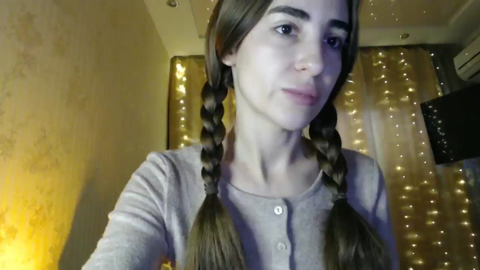 Gallery image thumbnail from Nora_Sweet's myfreecams stream on, 12/18/2024, 08:56 image 12 of 20