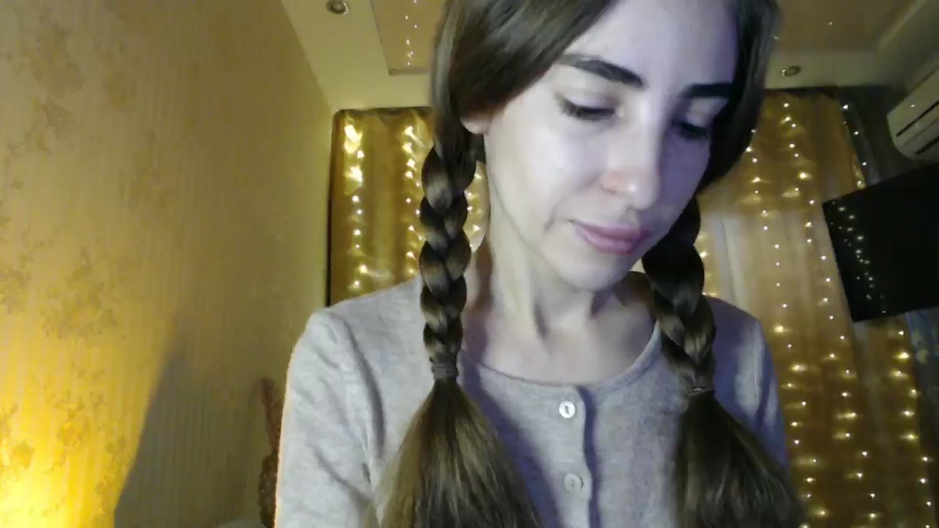 Gallery image thumbnail from Nora_Sweet's myfreecams stream on, 12/18/2024, 08:56 image 10 of 20
