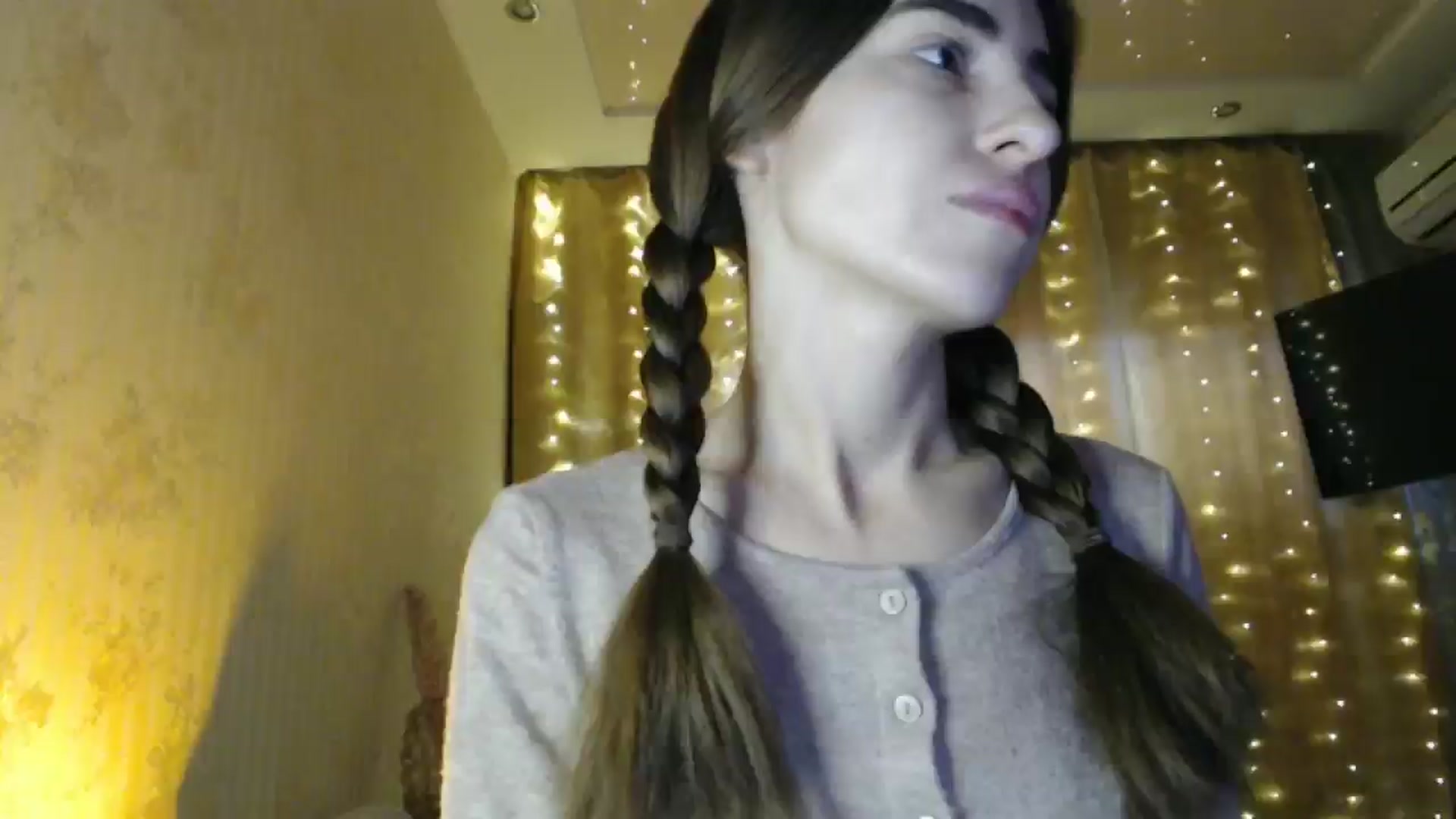 Gallery image thumbnail from Nora_Sweet's myfreecams stream on, 12/18/2024, 08:56 image 9 of 20