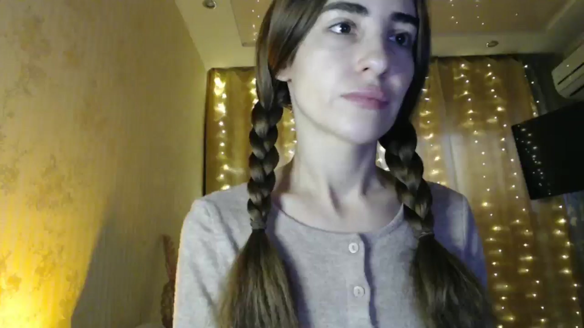 Gallery image thumbnail from Nora_Sweet's myfreecams stream on, 12/18/2024, 08:56 image 13 of 20