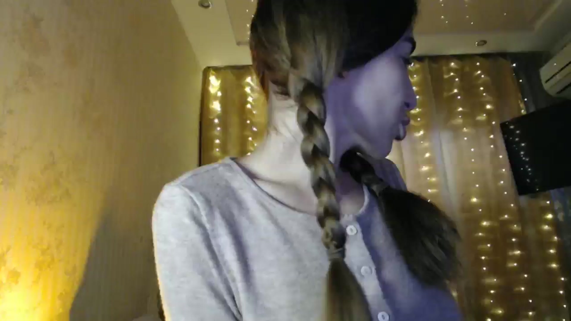 Gallery image thumbnail from Nora_Sweet's myfreecams stream on, 12/18/2024, 08:56 image 18 of 20