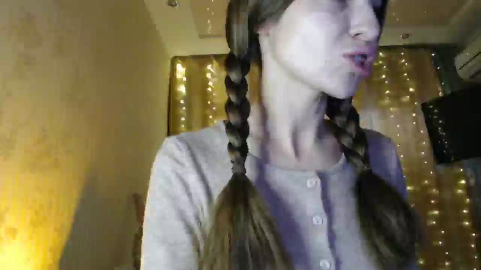 Gallery image thumbnail from Nora_Sweet's myfreecams stream on, 12/18/2024, 08:56 image 7 of 20