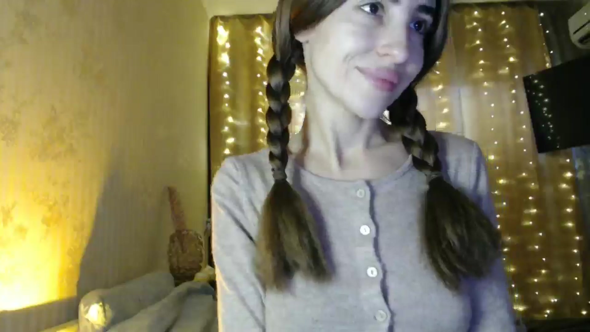 Gallery image thumbnail from Nora_Sweet's myfreecams stream on, 12/18/2024, 09:14 image 9 of 20
