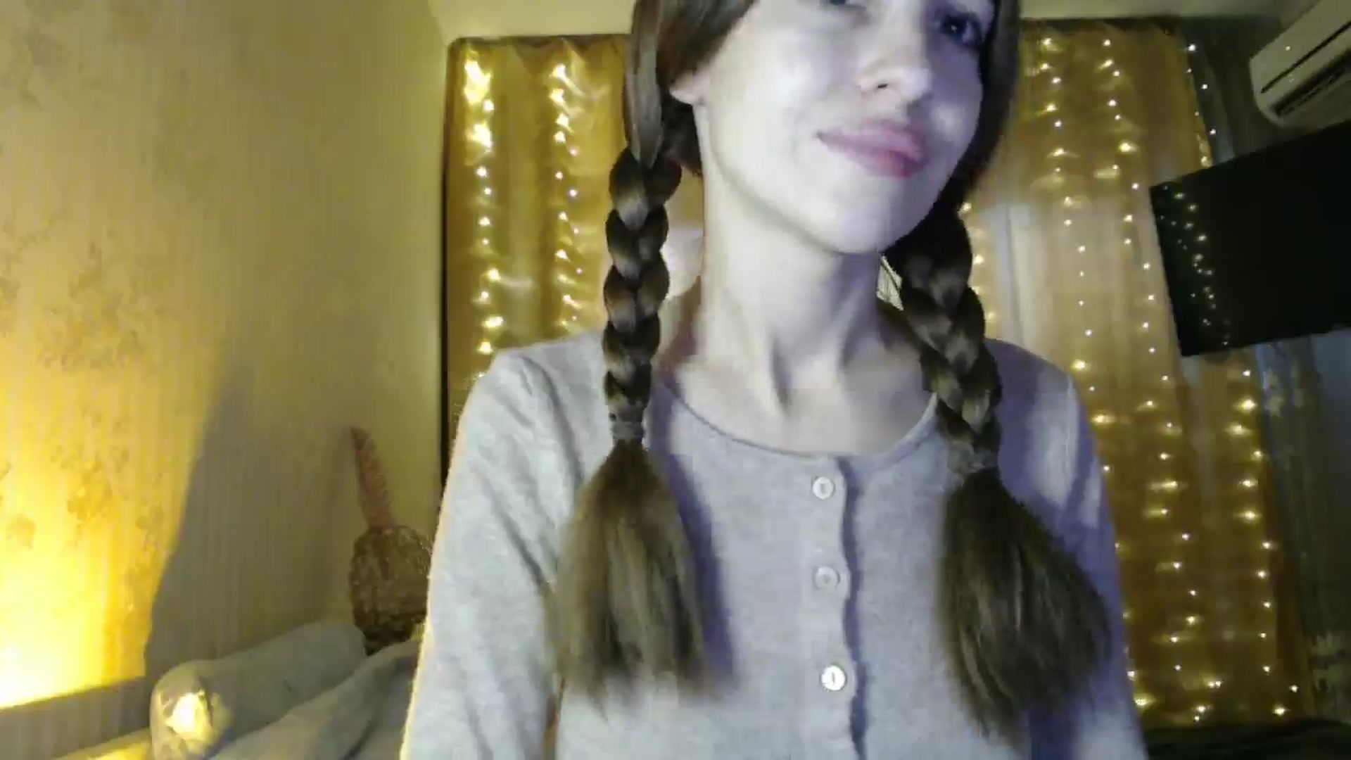 Gallery image thumbnail from Nora_Sweet's myfreecams stream on, 12/18/2024, 09:14 image 10 of 20