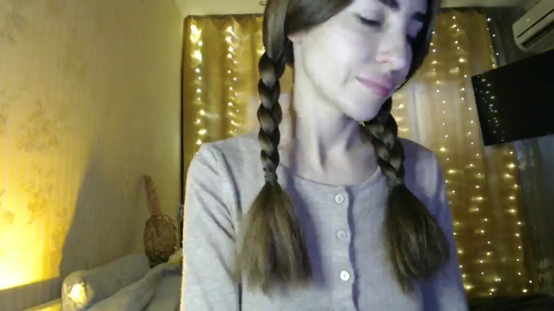 Gallery image thumbnail from Nora_Sweet's myfreecams stream on, 12/18/2024, 09:14 image 12 of 20