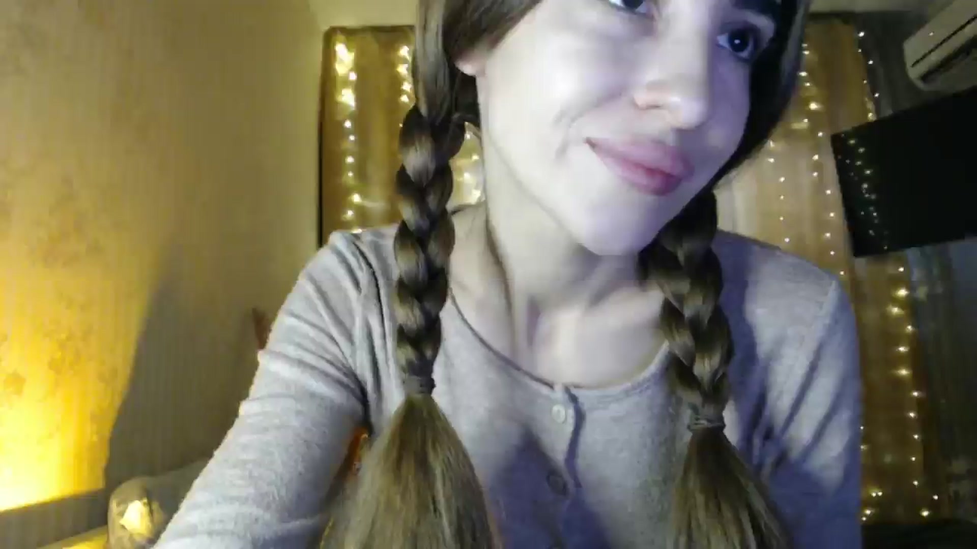 Gallery image thumbnail from Nora_Sweet's myfreecams stream on, 12/18/2024, 09:14 image 15 of 20