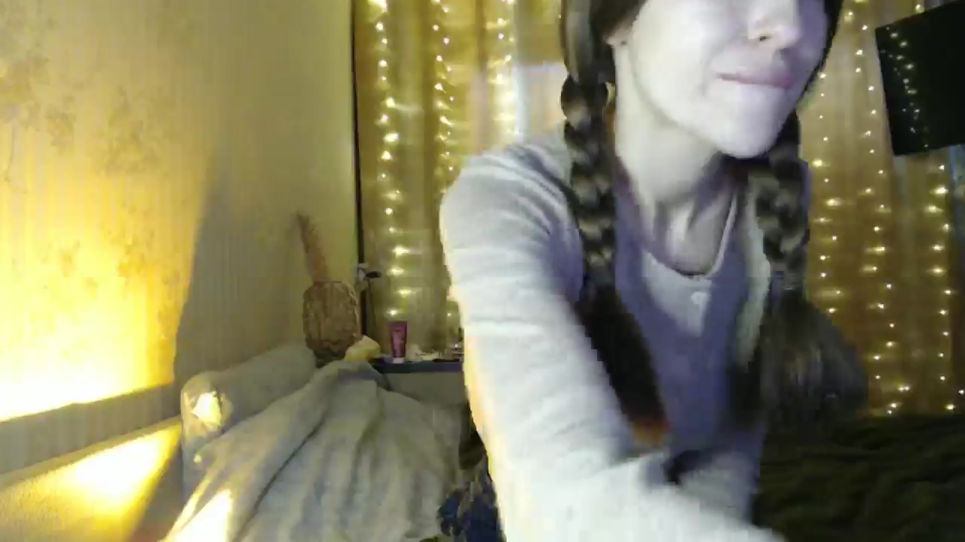 Gallery image thumbnail from Nora_Sweet's myfreecams stream on, 12/18/2024, 09:46 image 5 of 20