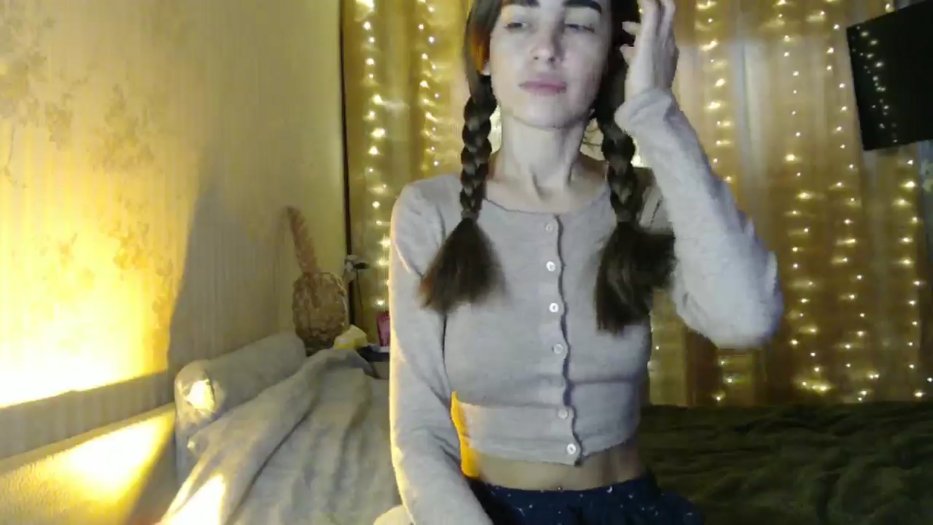 Gallery image thumbnail from Nora_Sweet's myfreecams stream on, 12/18/2024, 09:46 image 15 of 20