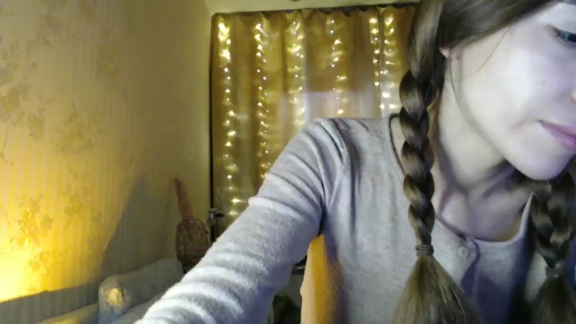 Gallery image thumbnail from Nora_Sweet's myfreecams stream on, 12/18/2024, 11:31 image 18 of 20