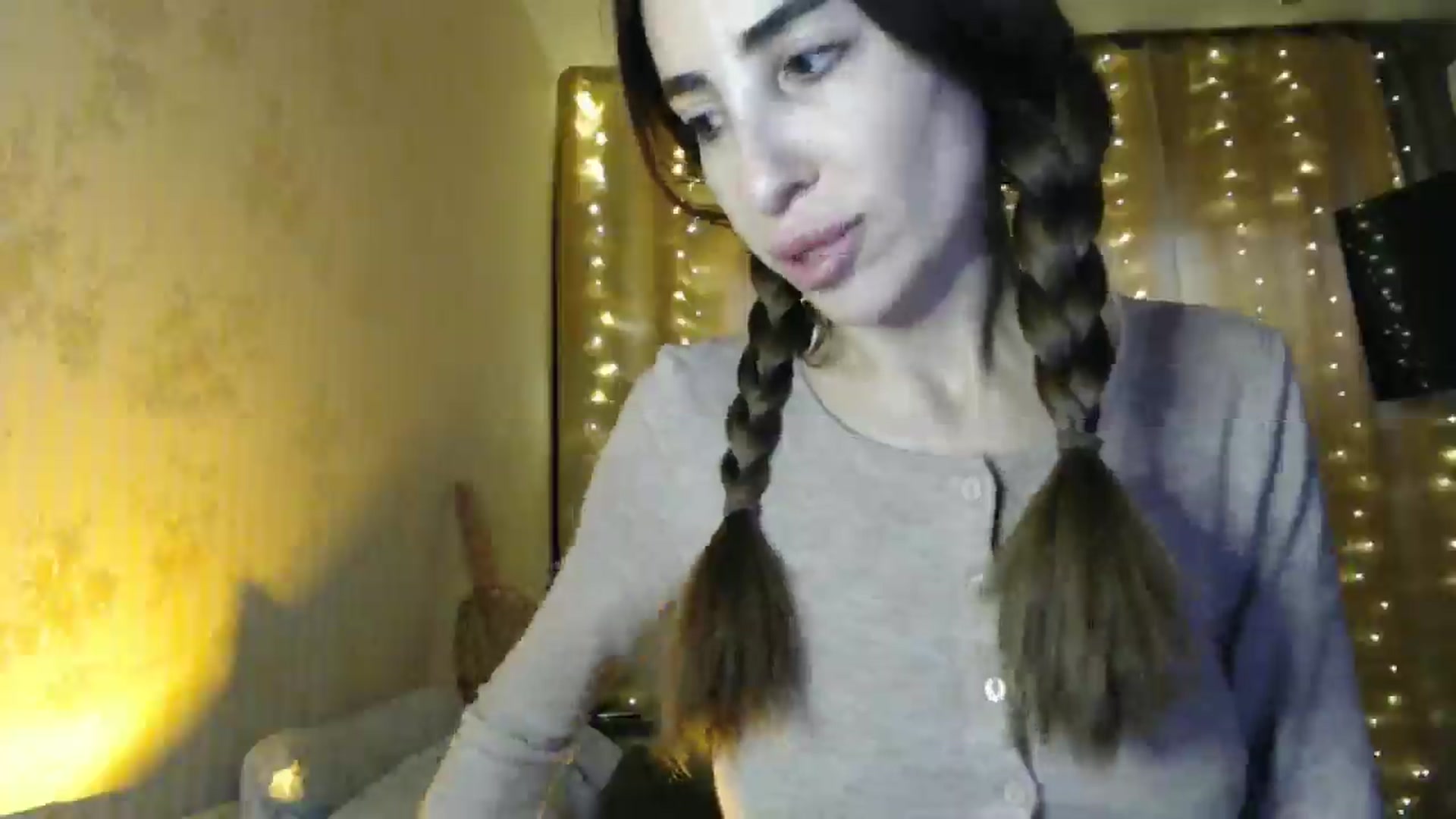 Gallery image thumbnail from Nora_Sweet's myfreecams stream on, 12/19/2024, 09:20 image 7 of 20