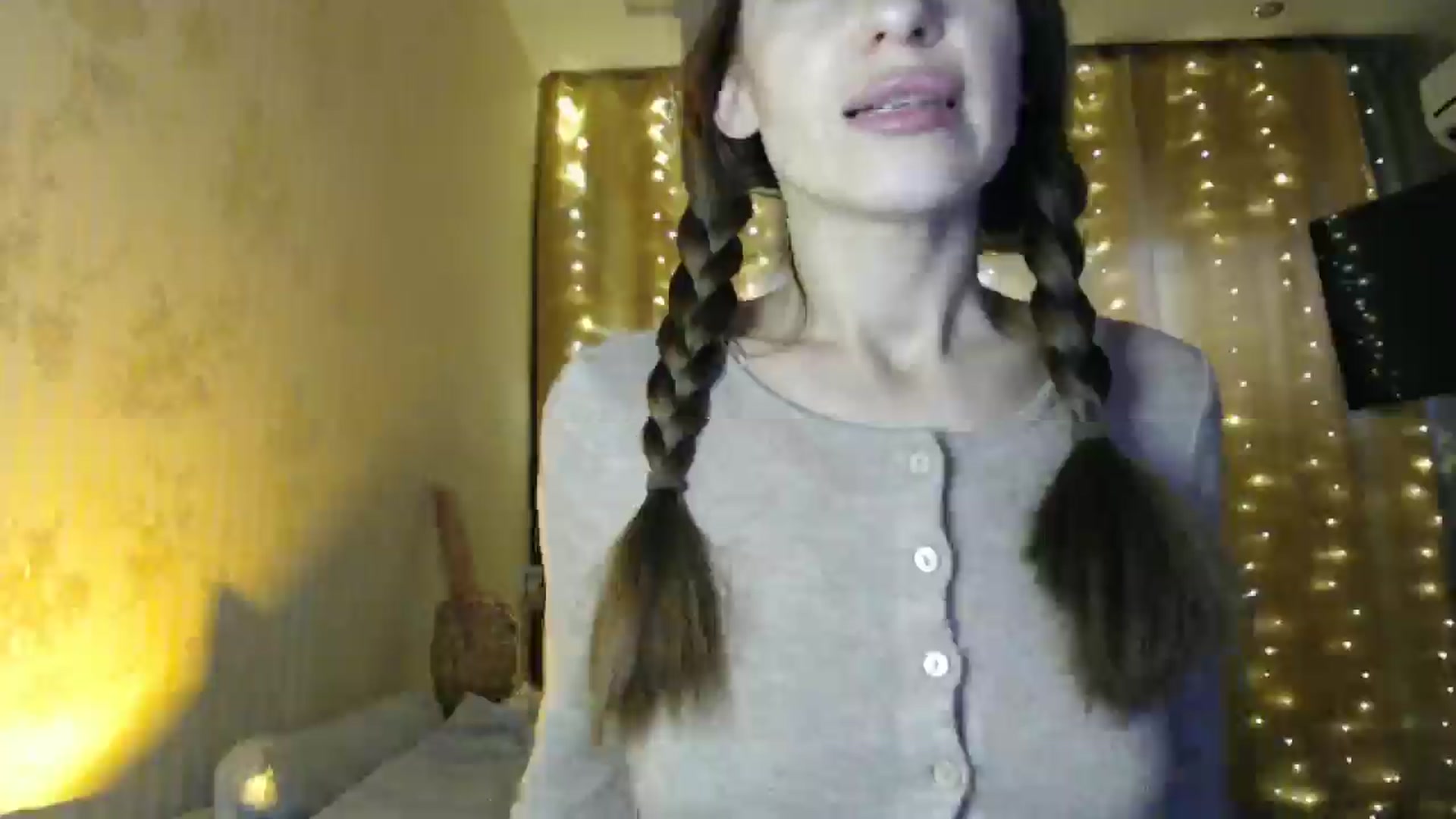 Gallery image thumbnail from Nora_Sweet's myfreecams stream on, 12/19/2024, 09:20 image 14 of 20