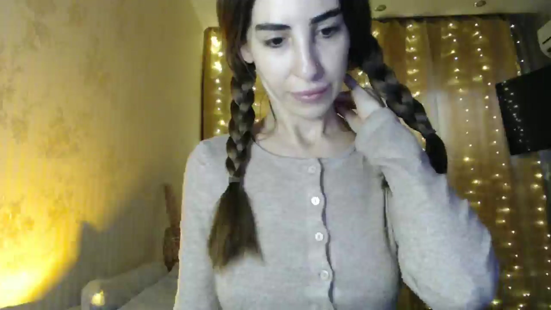 Gallery image thumbnail from Nora_Sweet's myfreecams stream on, 12/19/2024, 09:20 image 19 of 20