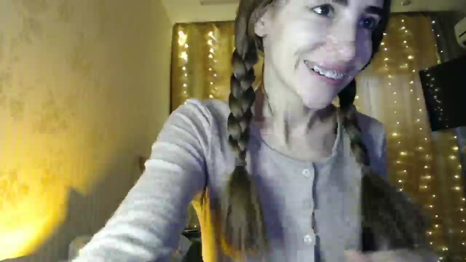 Gallery image thumbnail from Nora_Sweet's myfreecams stream on, 12/19/2024, 09:20 image 20 of 20