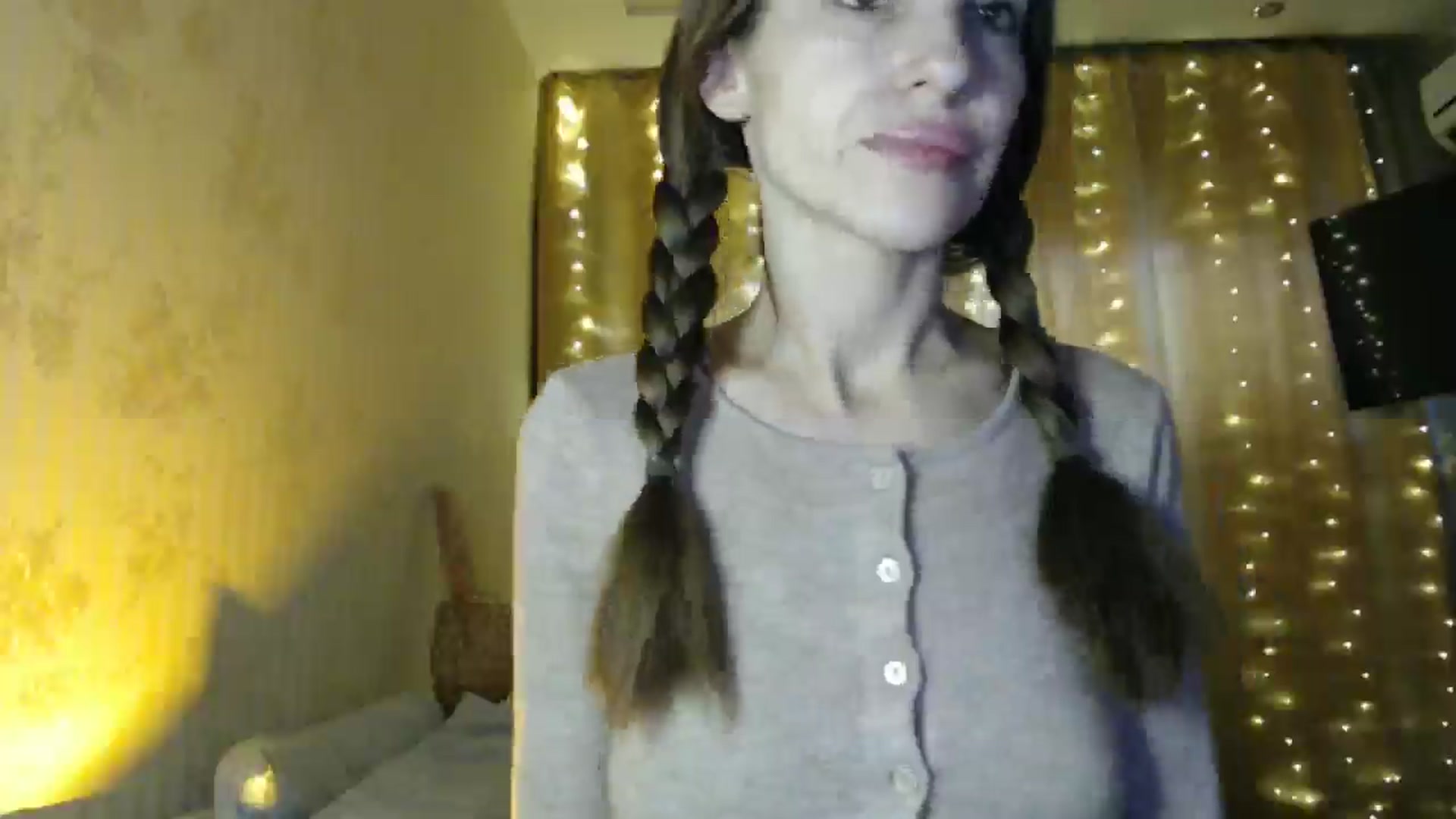 Gallery image thumbnail from Nora_Sweet's myfreecams stream on, 12/19/2024, 09:20 image 15 of 20