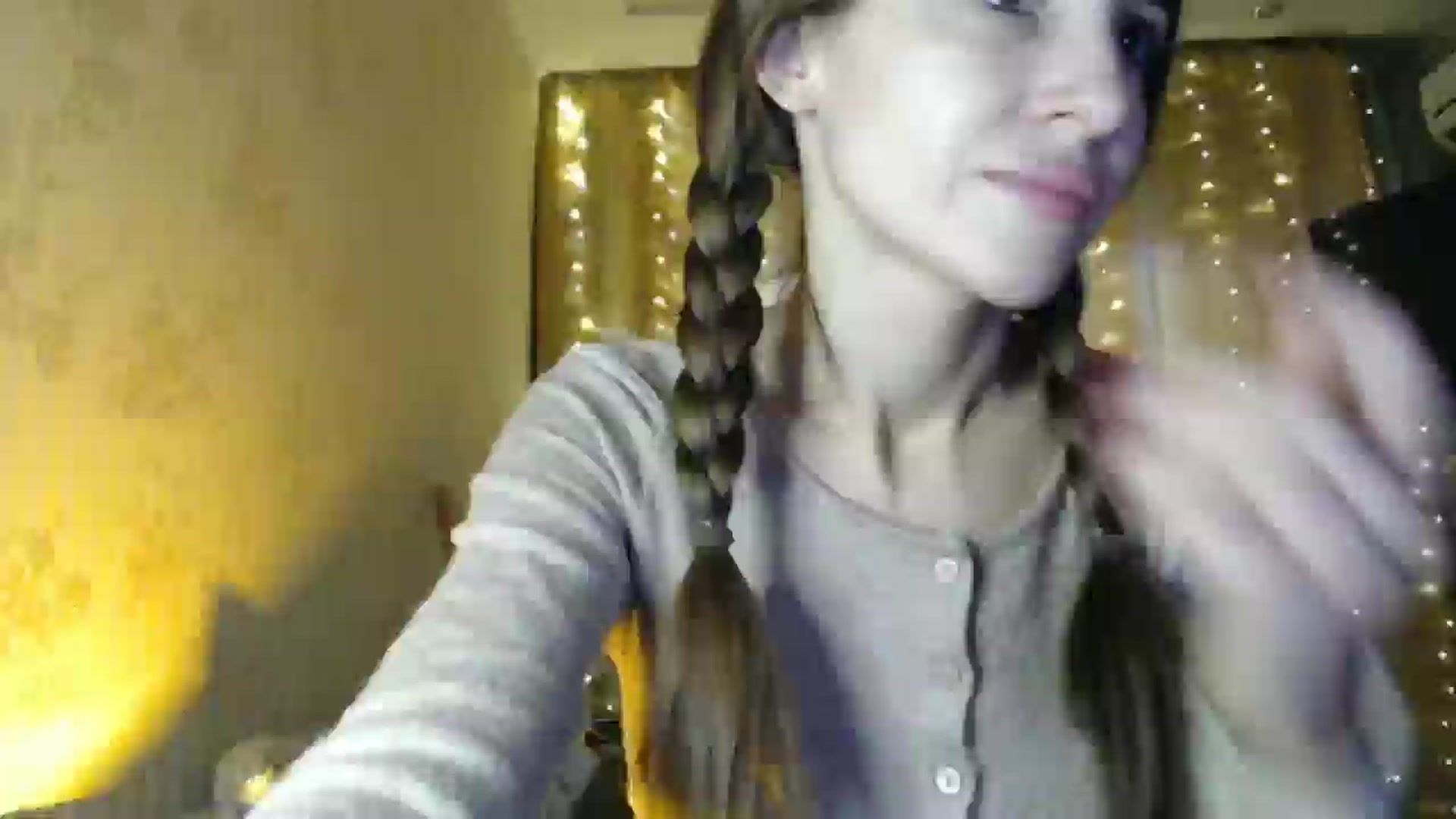 Gallery image thumbnail from Nora_Sweet's myfreecams stream on, 12/19/2024, 09:20 image 11 of 20