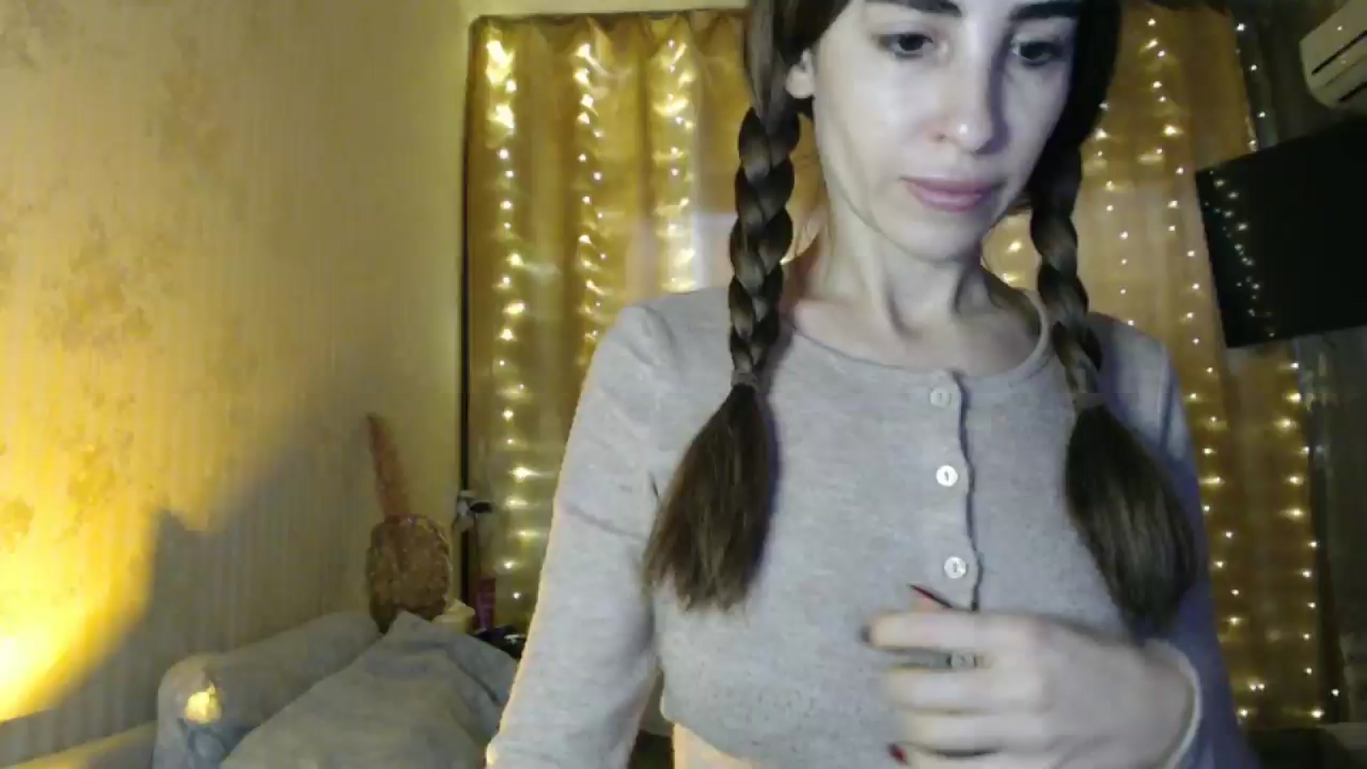 Gallery image thumbnail from Nora_Sweet's myfreecams stream on, 12/19/2024, 10:35 image 11 of 20