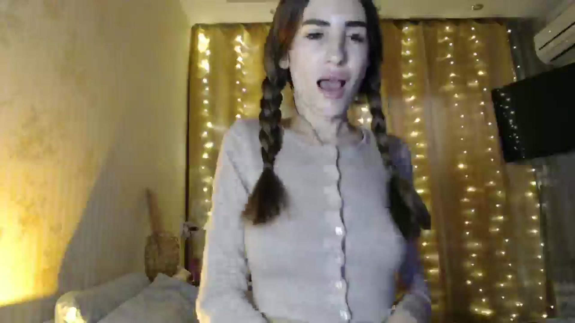 Gallery image thumbnail from Nora_Sweet's myfreecams stream on, 12/19/2024, 13:05 image 20 of 20