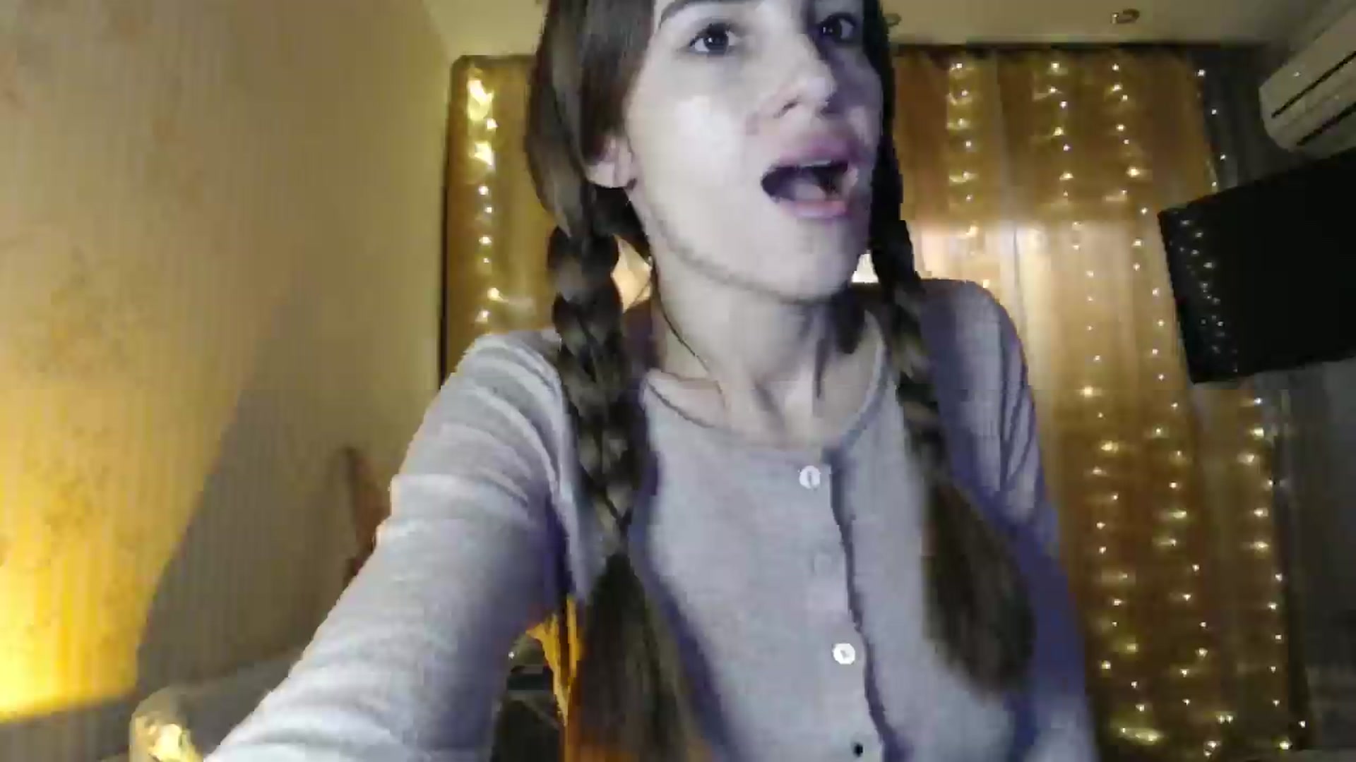 Gallery image thumbnail from Nora_Sweet's myfreecams stream on, 12/19/2024, 13:05 image 7 of 20
