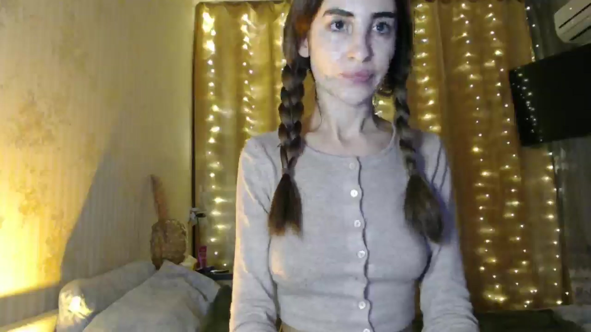 Gallery image thumbnail from Nora_Sweet's myfreecams stream on, 12/19/2024, 14:31 image 20 of 20