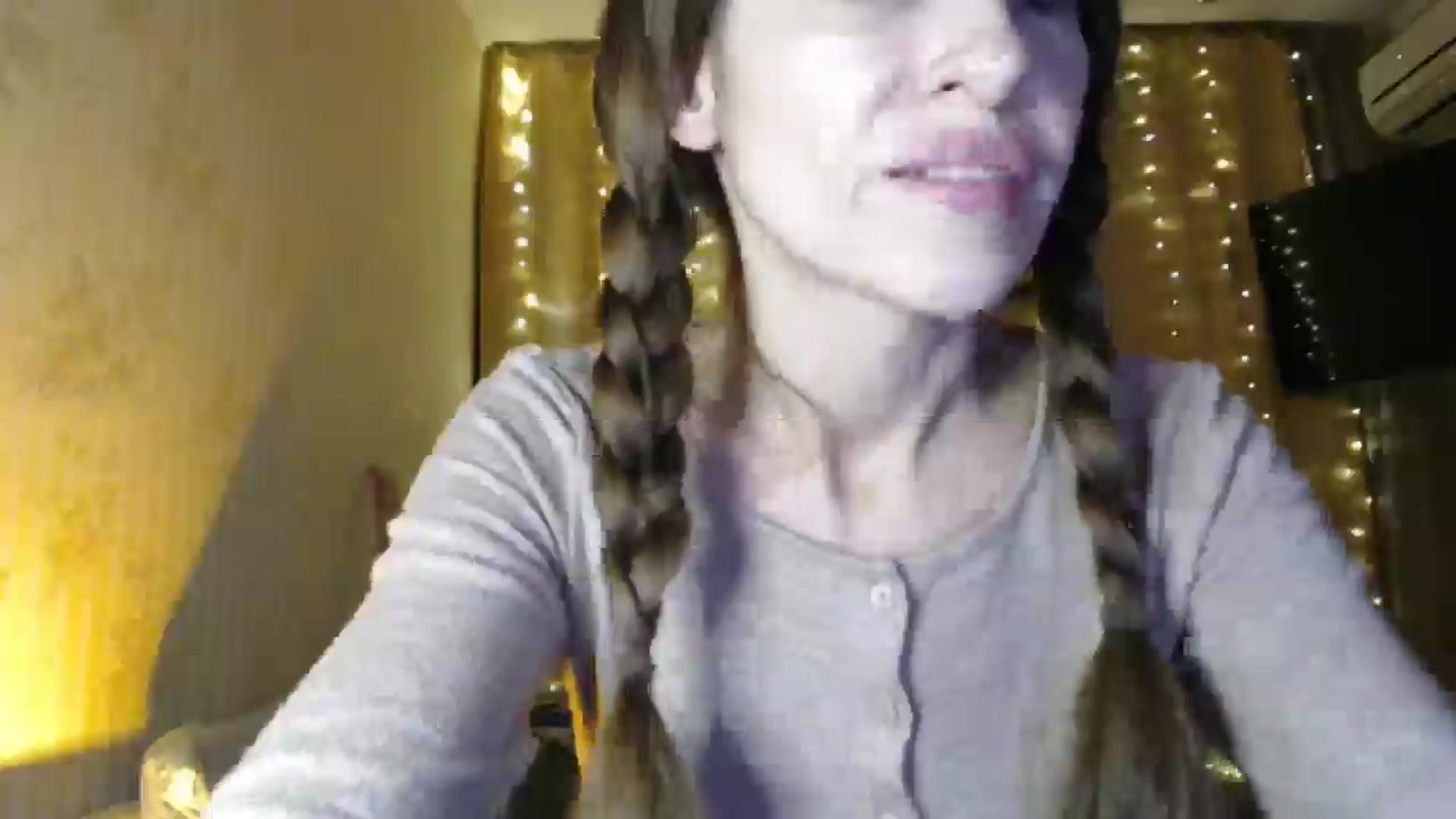 Gallery image thumbnail from Nora_Sweet's myfreecams stream on, 12/19/2024, 14:31 image 18 of 20