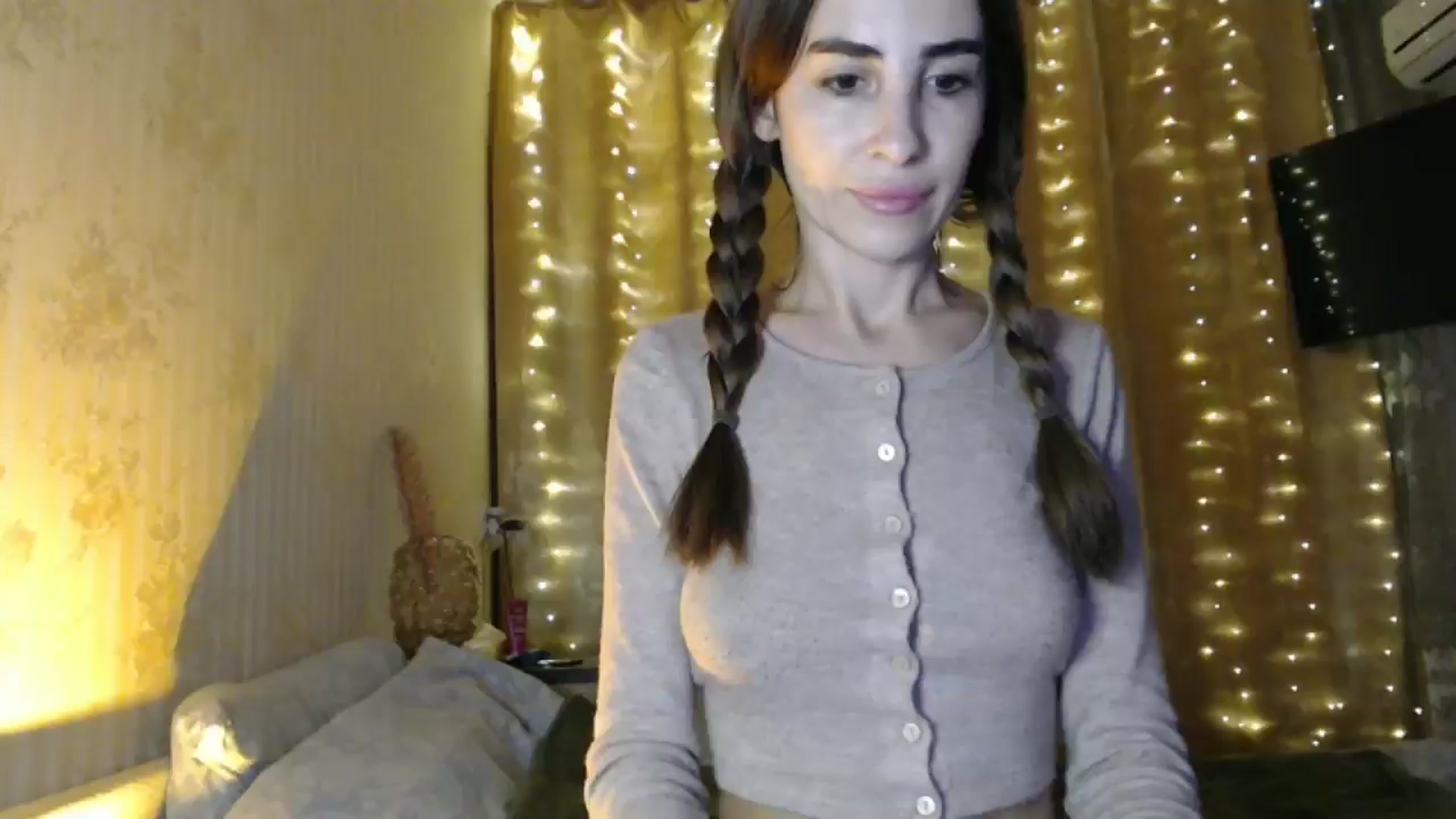Gallery image thumbnail from Nora_Sweet's myfreecams stream on, 12/19/2024, 15:14 image 7 of 20
