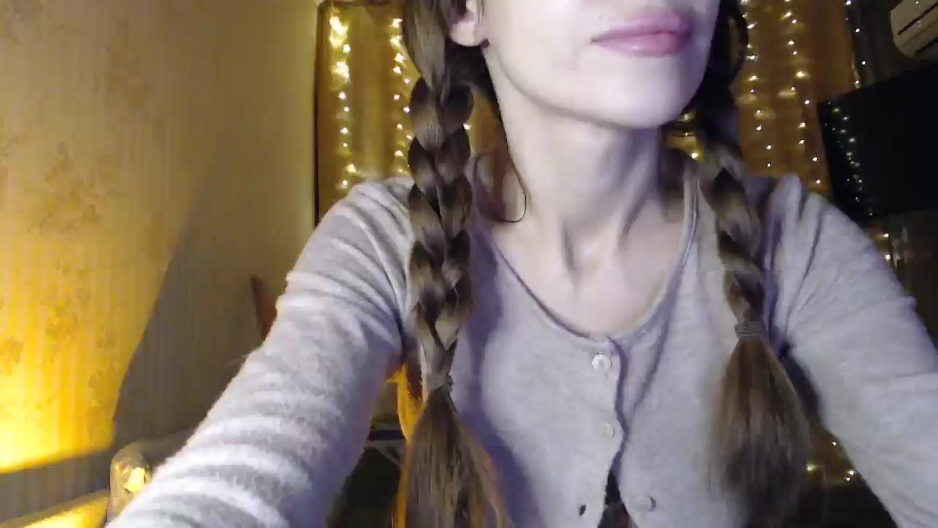 Gallery image thumbnail from Nora_Sweet's myfreecams stream on, 12/19/2024, 15:14 image 1 of 20