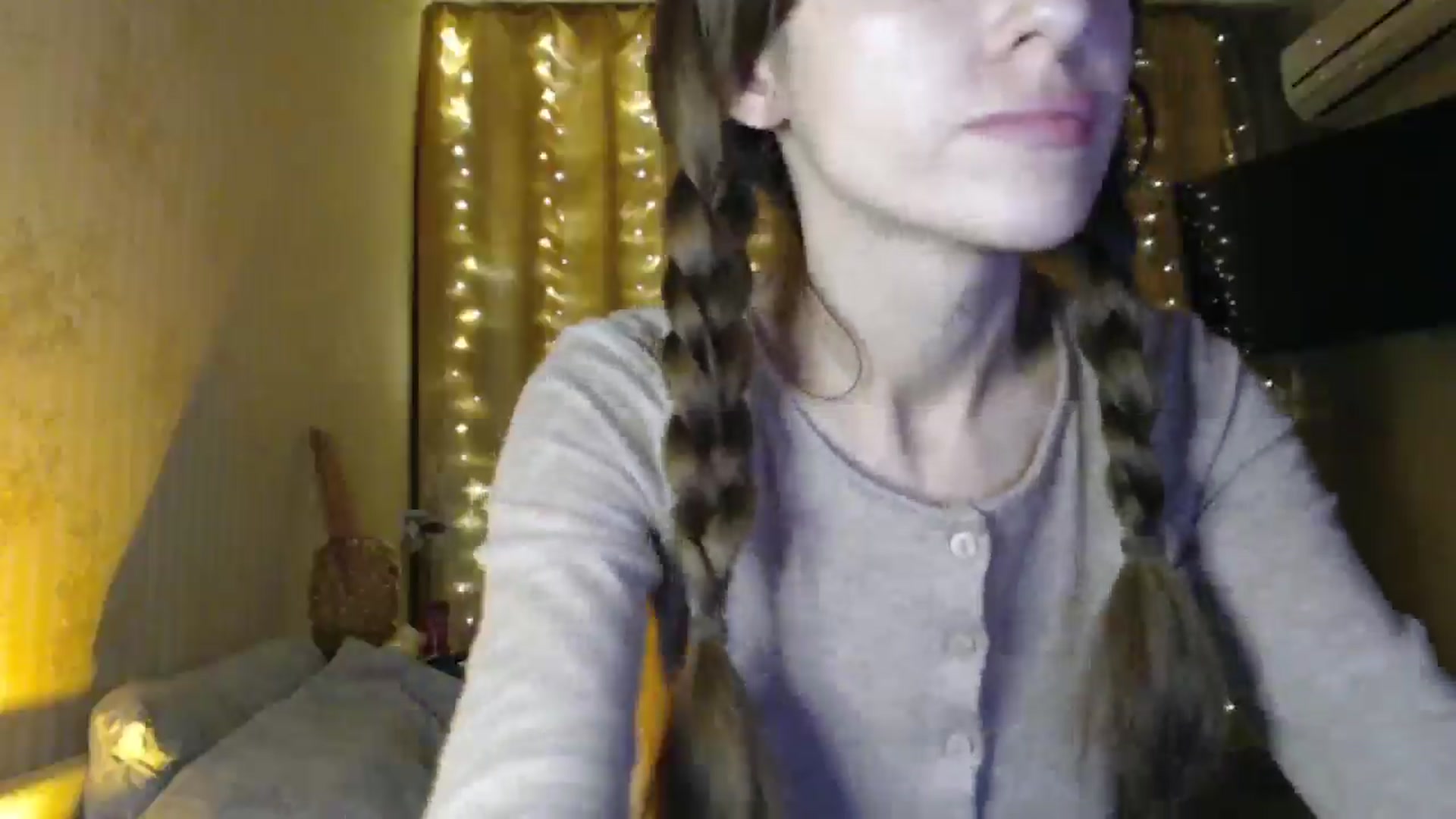 Gallery image thumbnail from Nora_Sweet's myfreecams stream on, 12/19/2024, 15:14 image 15 of 20