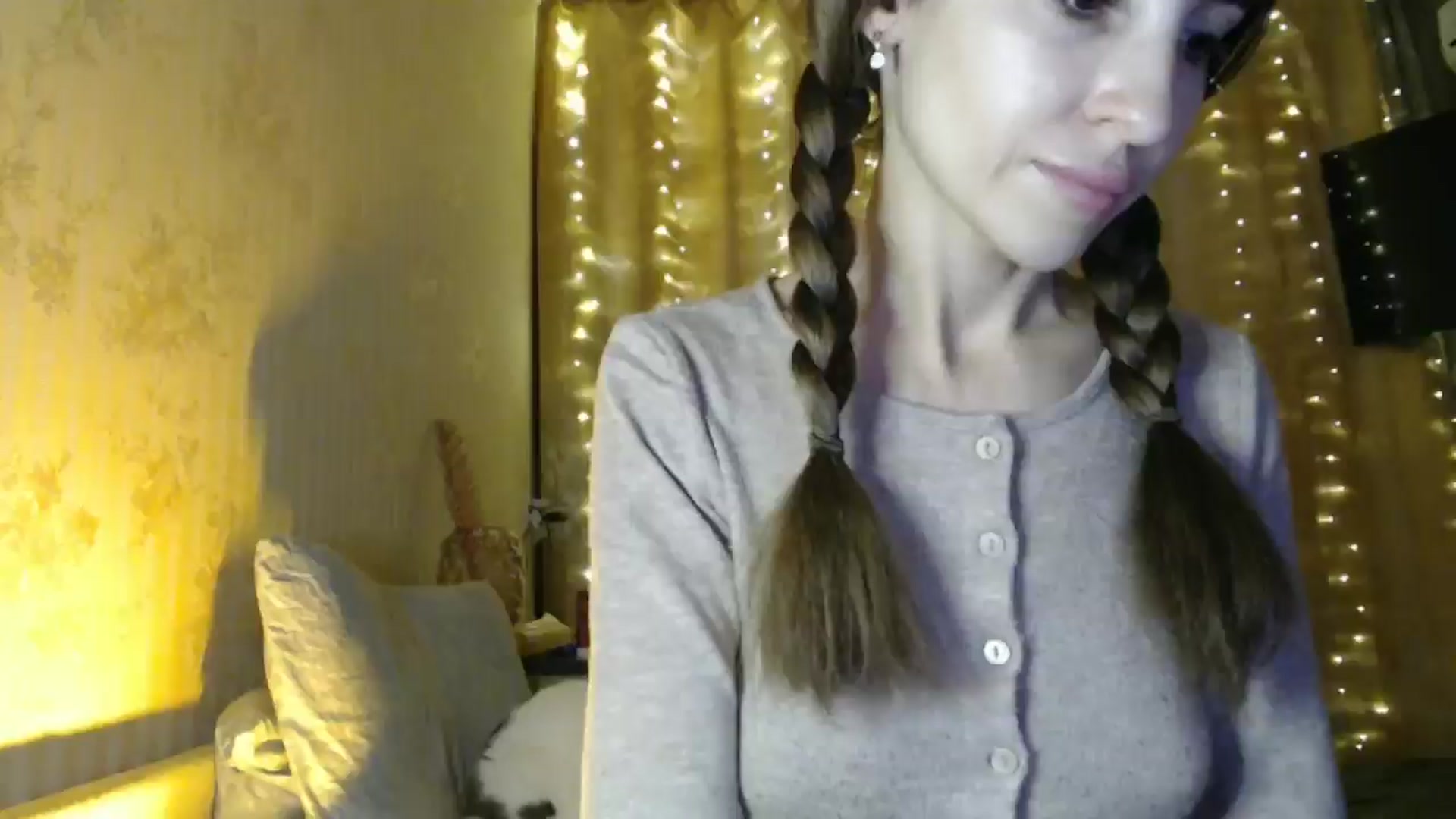 Gallery image thumbnail from Nora_Sweet's myfreecams stream on, 12/20/2024, 14:42 image 2 of 20