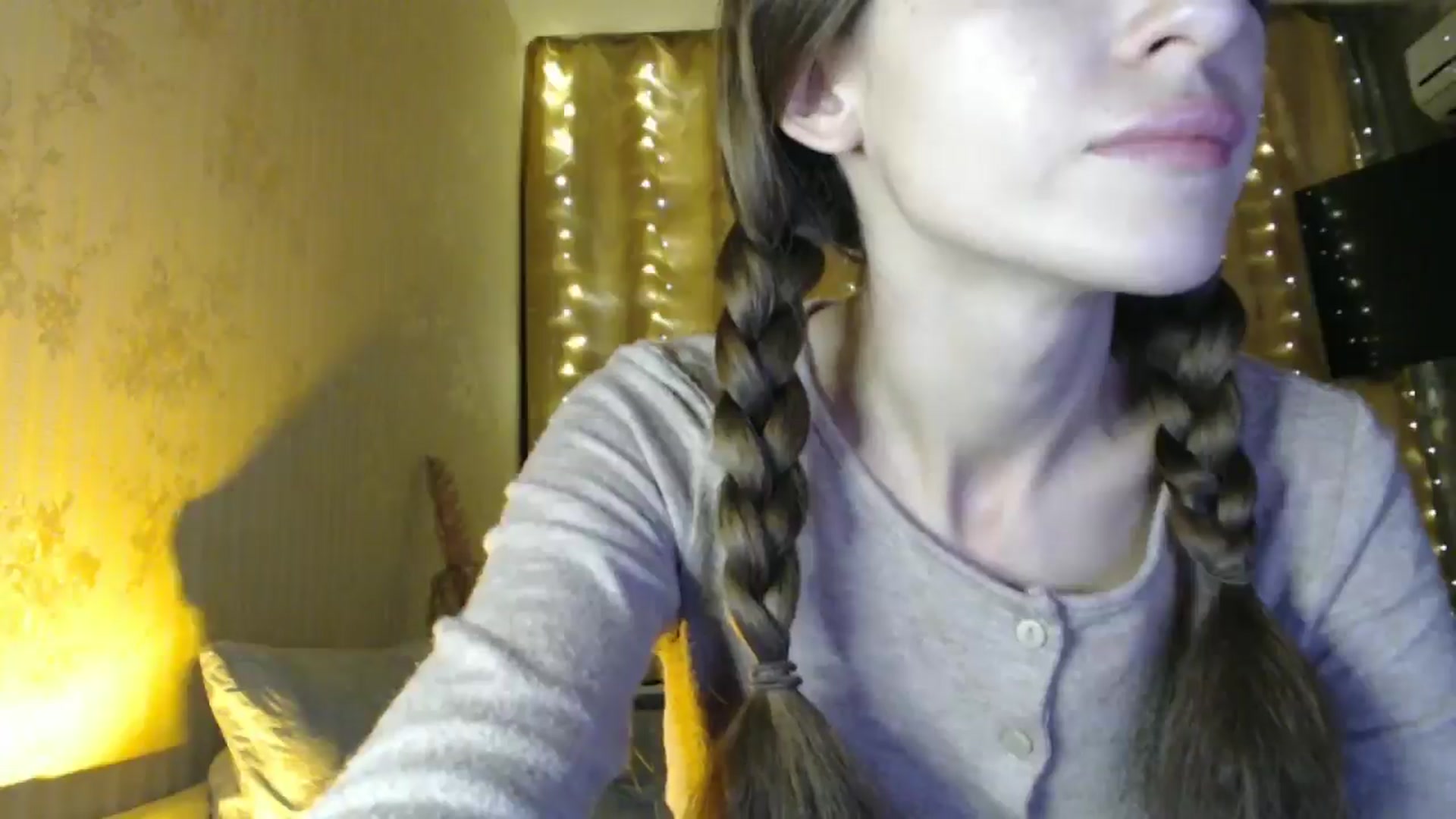 Gallery image thumbnail from Nora_Sweet's myfreecams stream on, 12/21/2024, 15:18 image 16 of 20