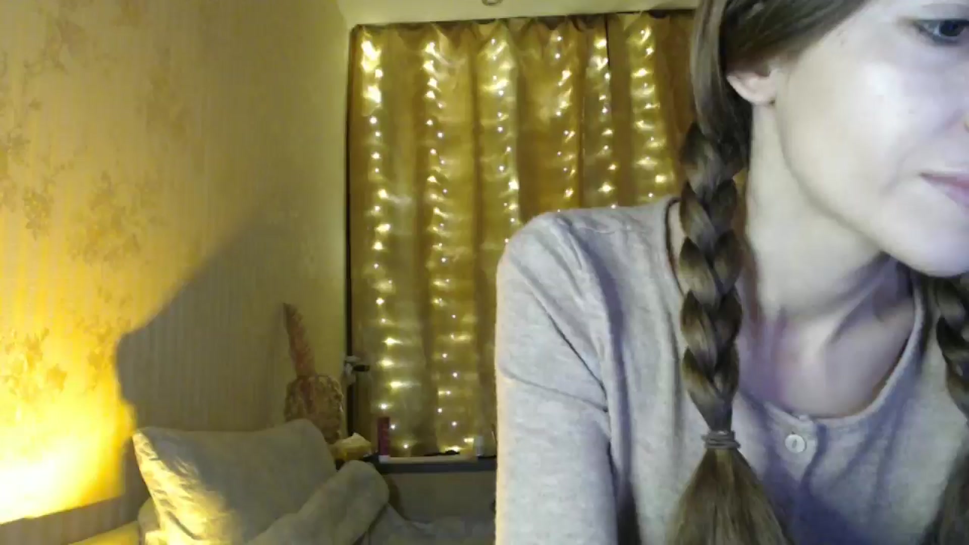 Gallery image thumbnail from Nora_Sweet's myfreecams stream on, 12/21/2024, 15:18 image 19 of 20