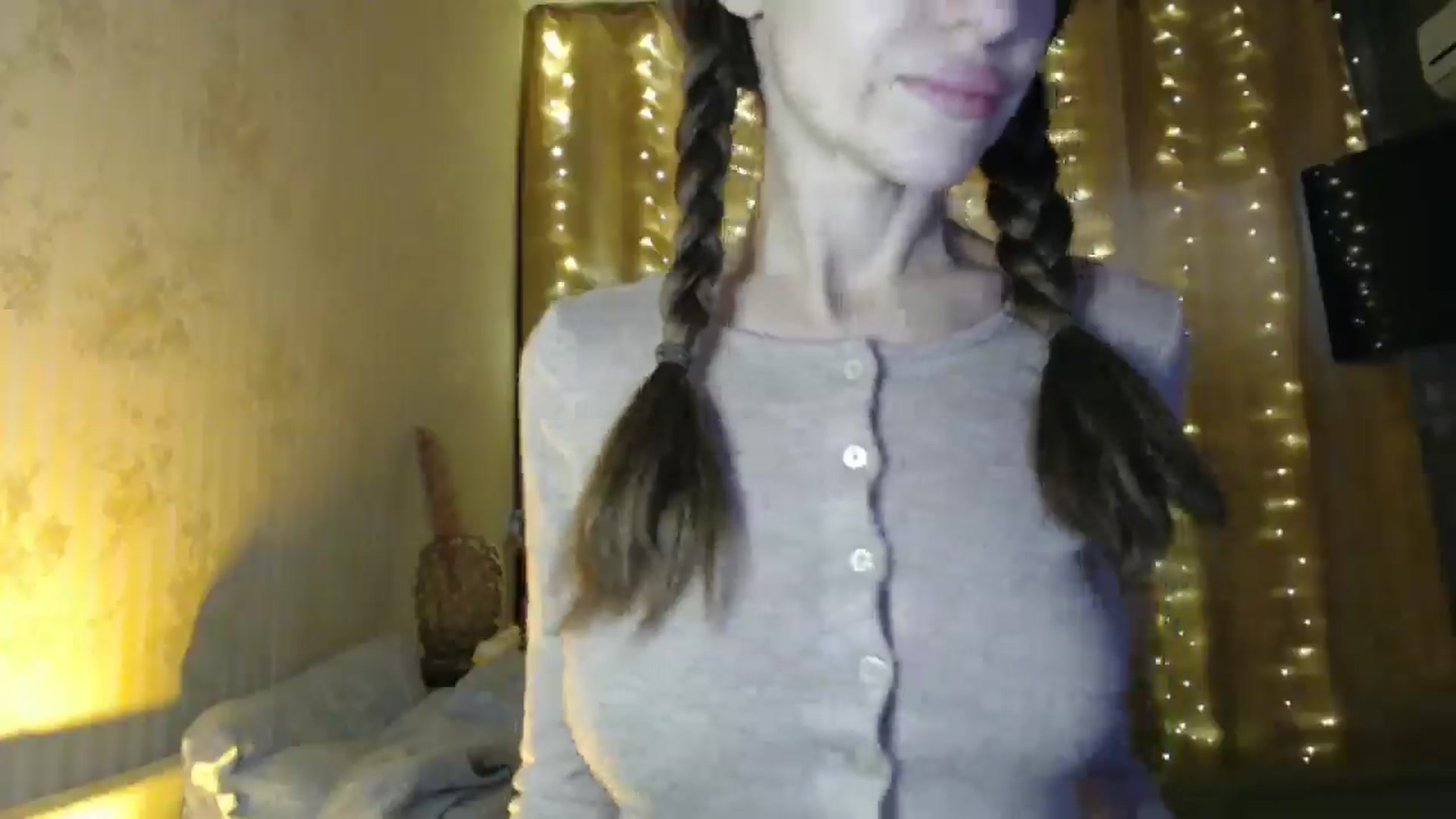 Gallery image thumbnail from Nora_Sweet's myfreecams stream on, 12/23/2024, 09:36 image 5 of 20
