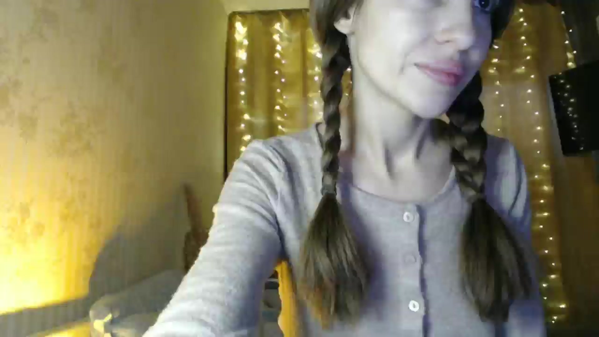 Gallery image thumbnail from Nora_Sweet's myfreecams stream on, 12/23/2024, 10:13 image 3 of 20