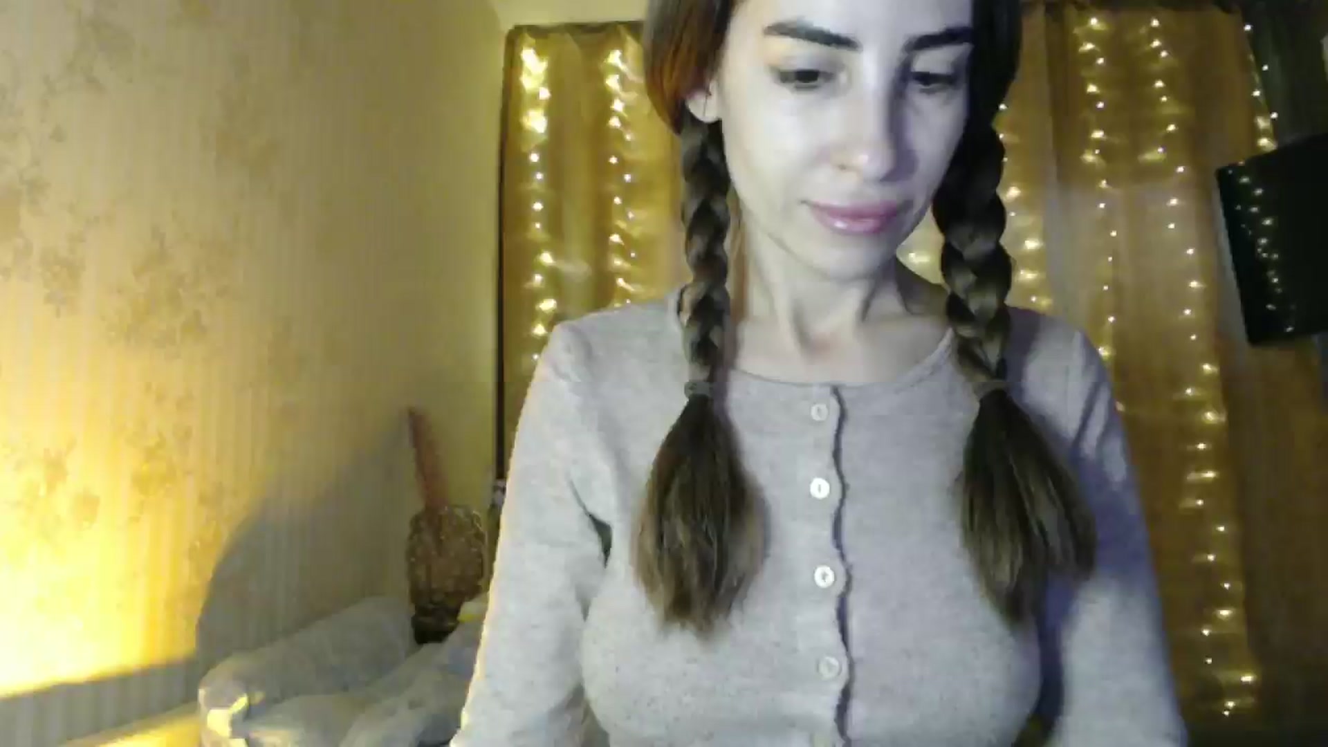 Gallery image thumbnail from Nora_Sweet's myfreecams stream on, 12/23/2024, 10:13 image 15 of 20