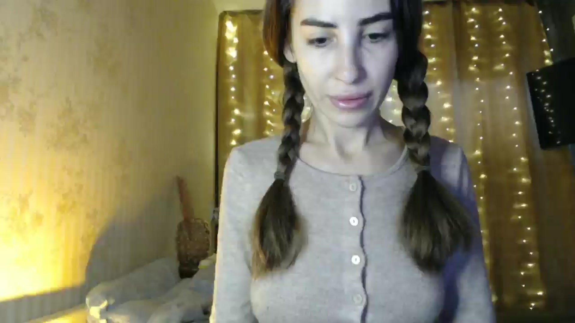Gallery image thumbnail from Nora_Sweet's myfreecams stream on, 12/23/2024, 10:13 image 10 of 20