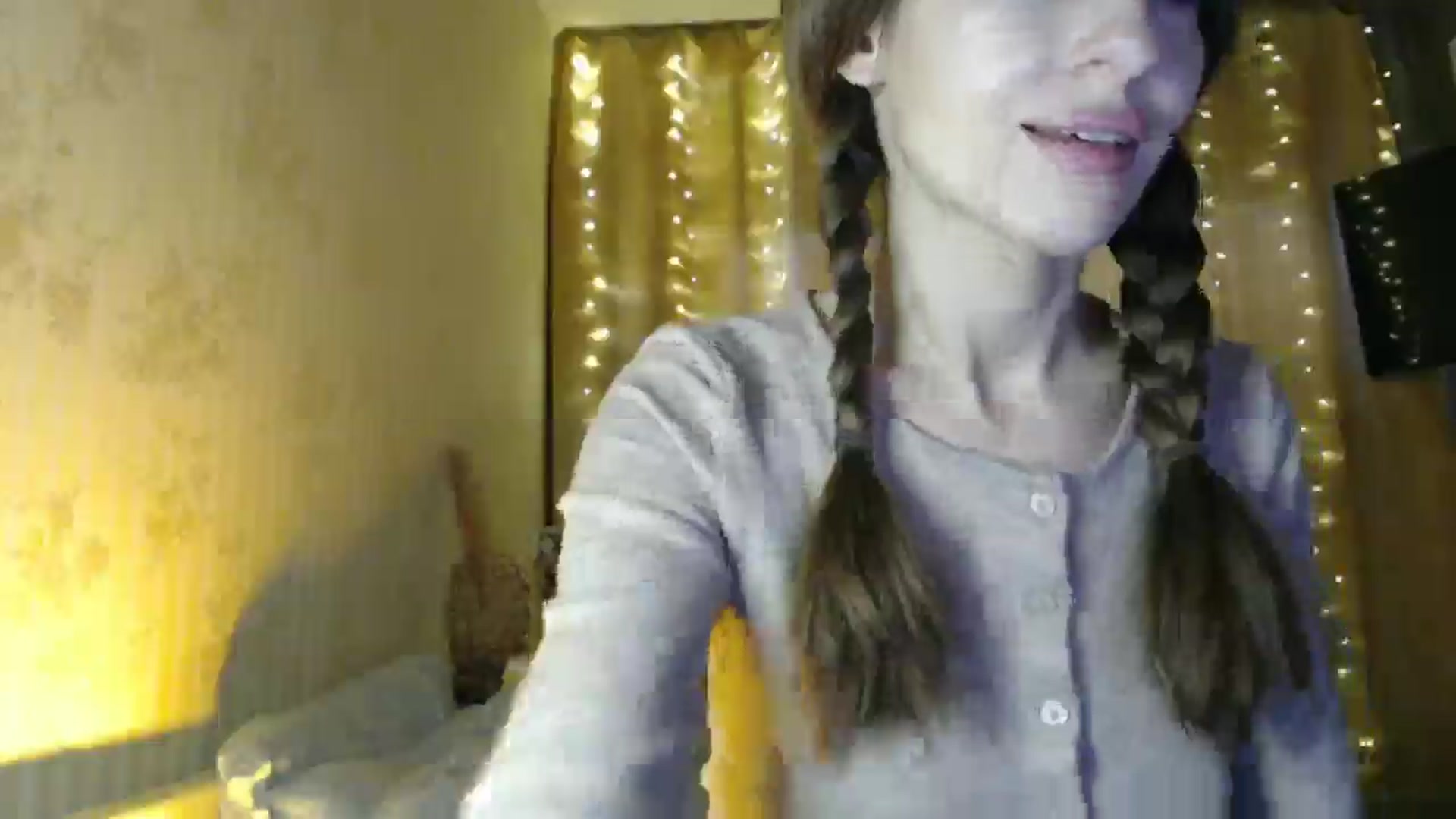 Gallery image thumbnail from Nora_Sweet's myfreecams stream on, 12/23/2024, 10:13 image 6 of 20