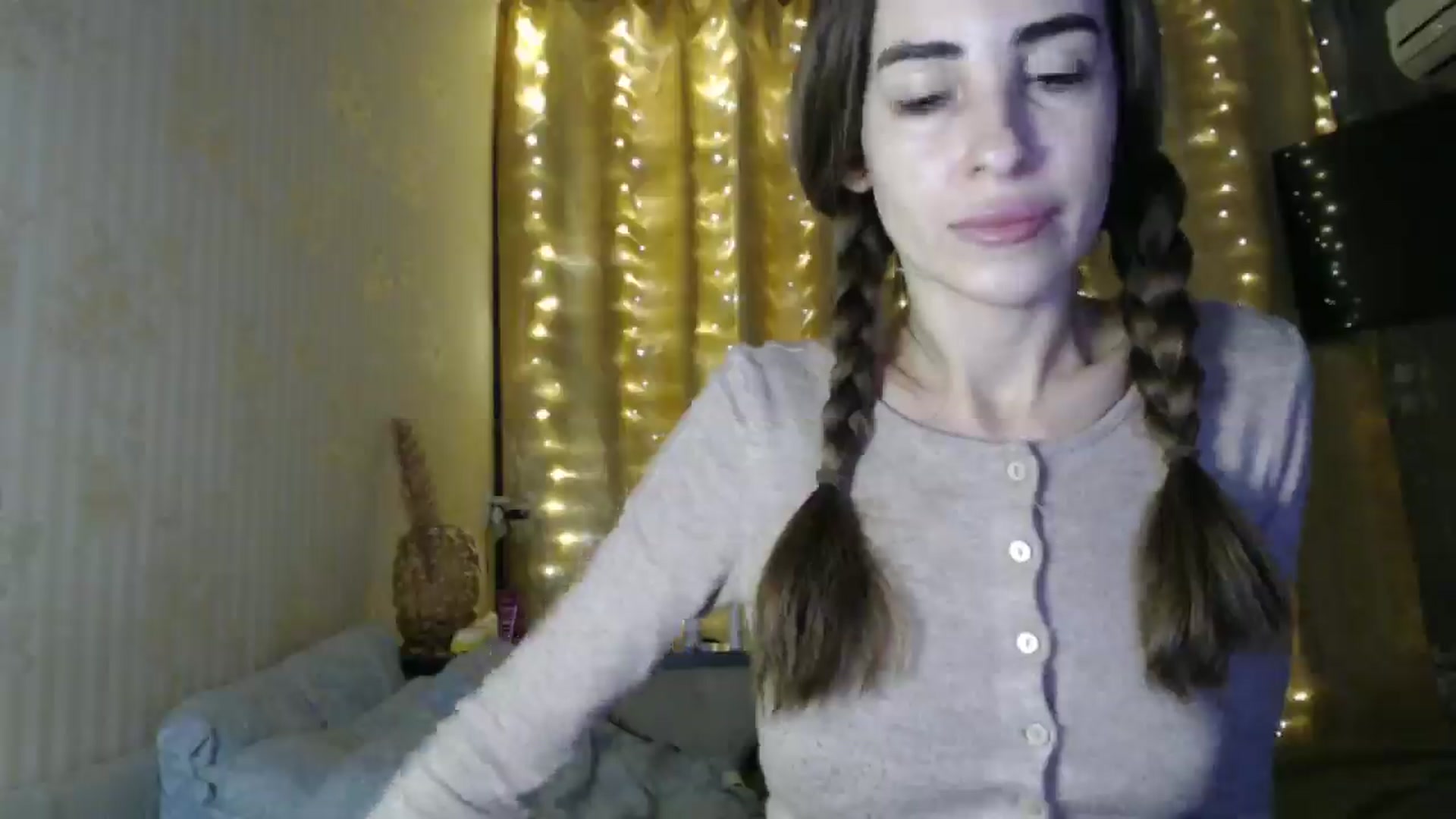 Gallery image thumbnail from Nora_Sweet's myfreecams stream on, 12/23/2024, 14:11 image 17 of 20