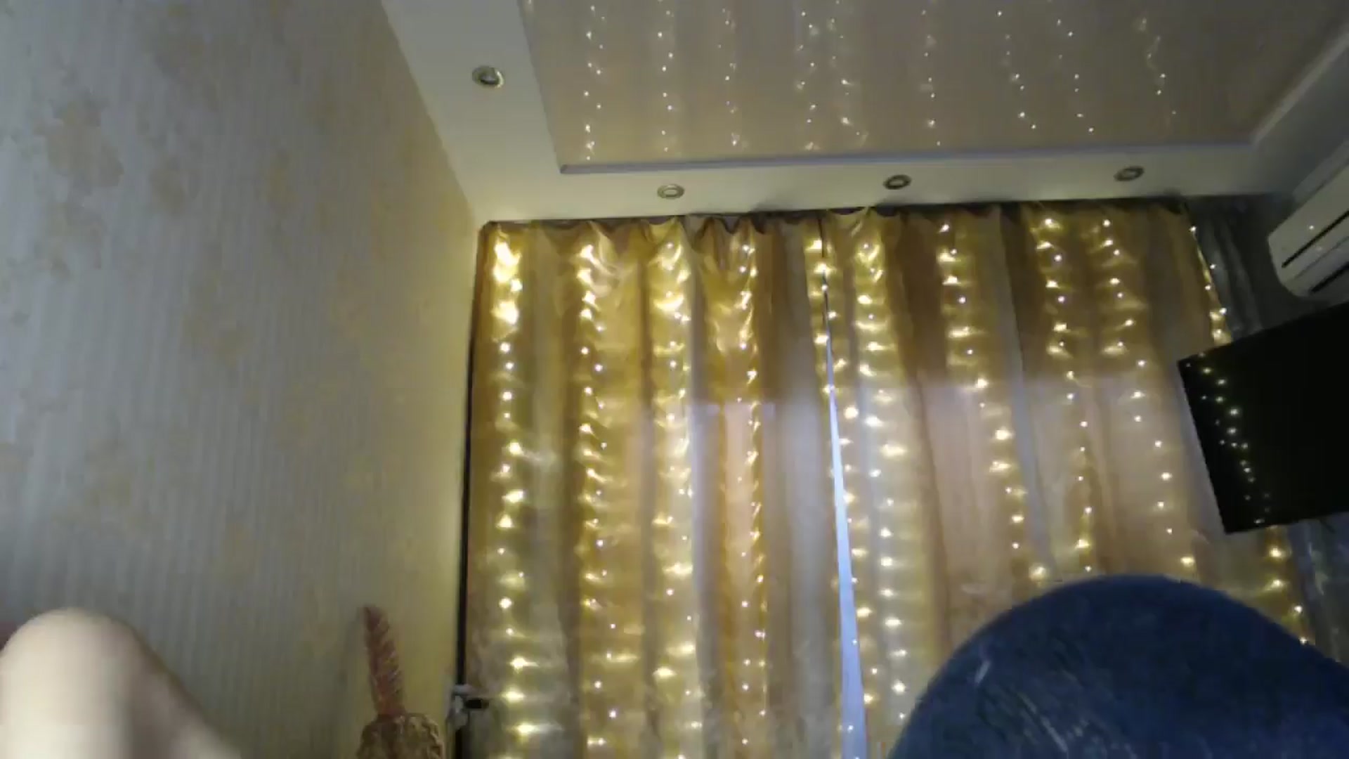 Gallery image thumbnail from Nora_Sweet's myfreecams stream on, 12/24/2024, 07:53 image 18 of 20