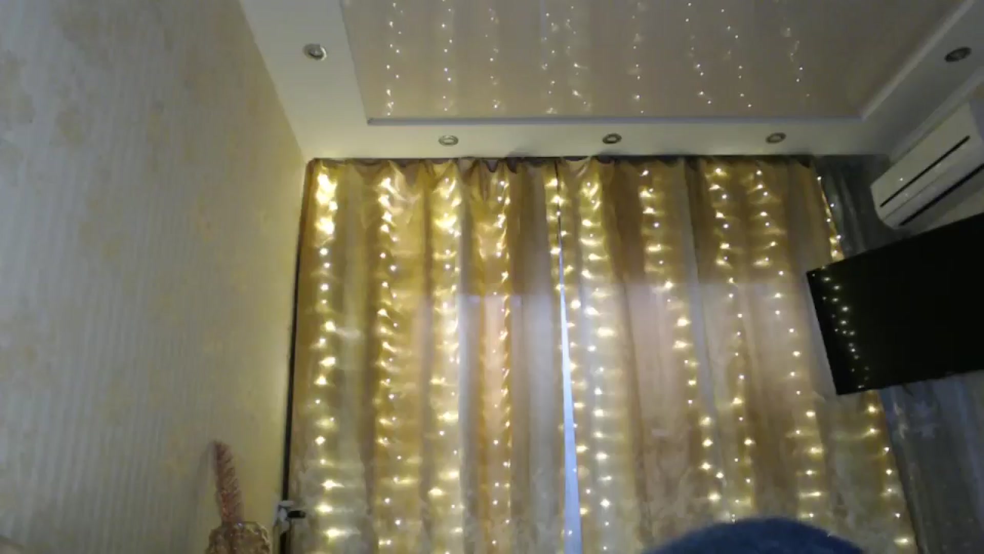 Gallery image thumbnail from Nora_Sweet's myfreecams stream on, 12/24/2024, 07:53 image 19 of 20