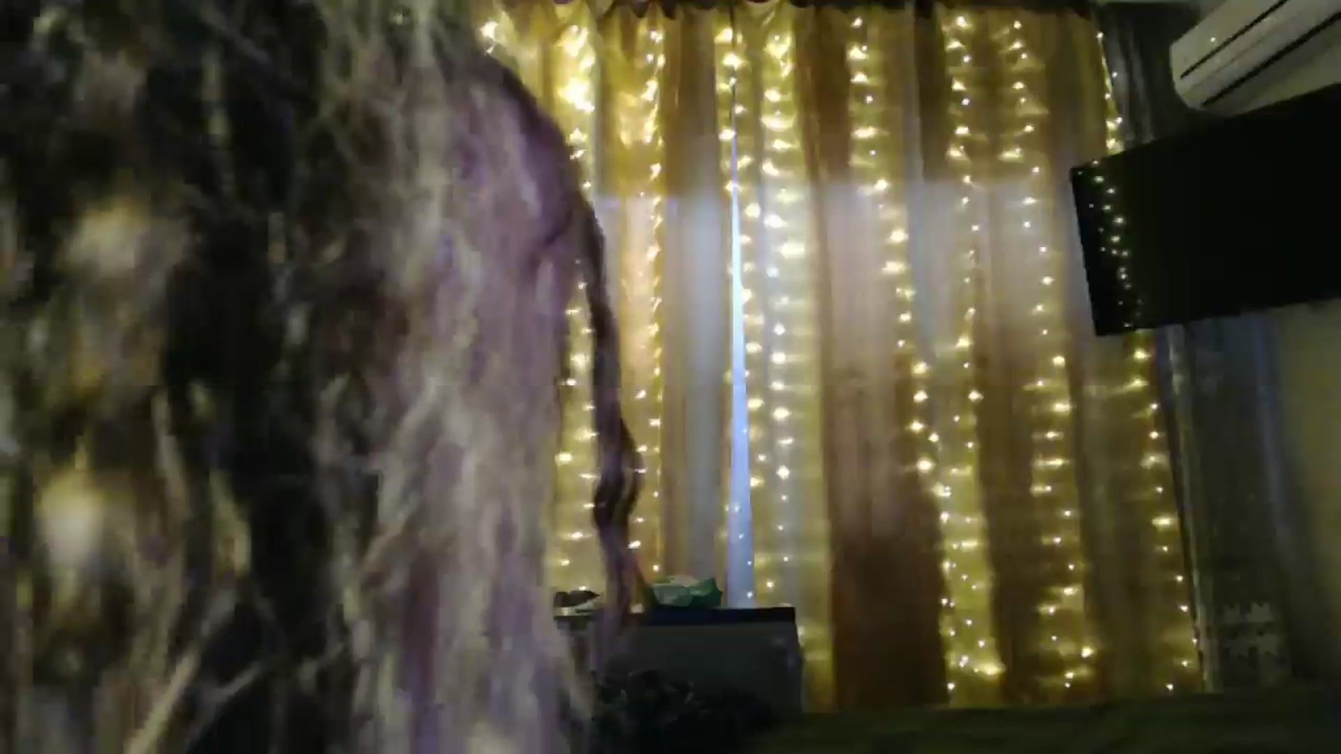 Gallery image thumbnail from Nora_Sweet's myfreecams stream on, 12/24/2024, 07:53 image 4 of 20