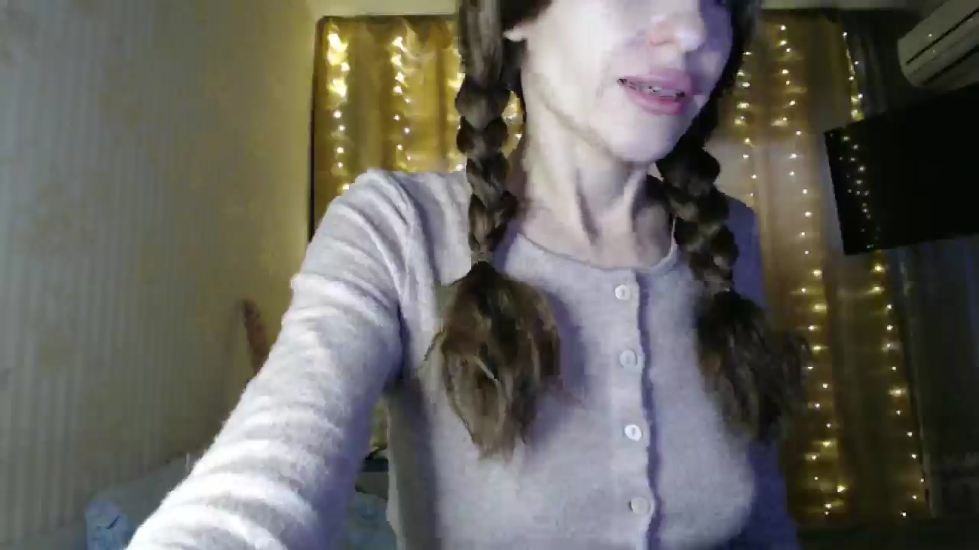 Gallery image thumbnail from Nora_Sweet's myfreecams stream on, 12/24/2024, 08:52 image 11 of 20