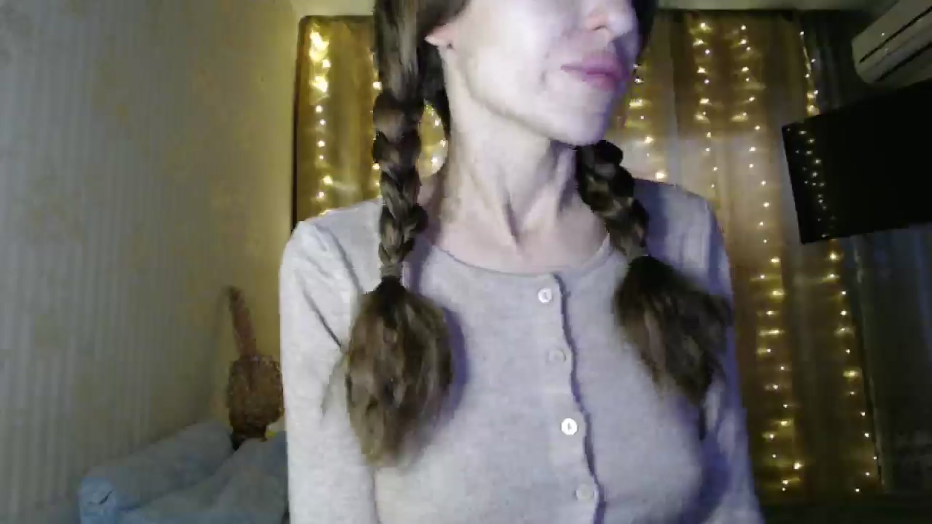 Gallery image thumbnail from Nora_Sweet's myfreecams stream on, 12/24/2024, 08:52 image 4 of 20