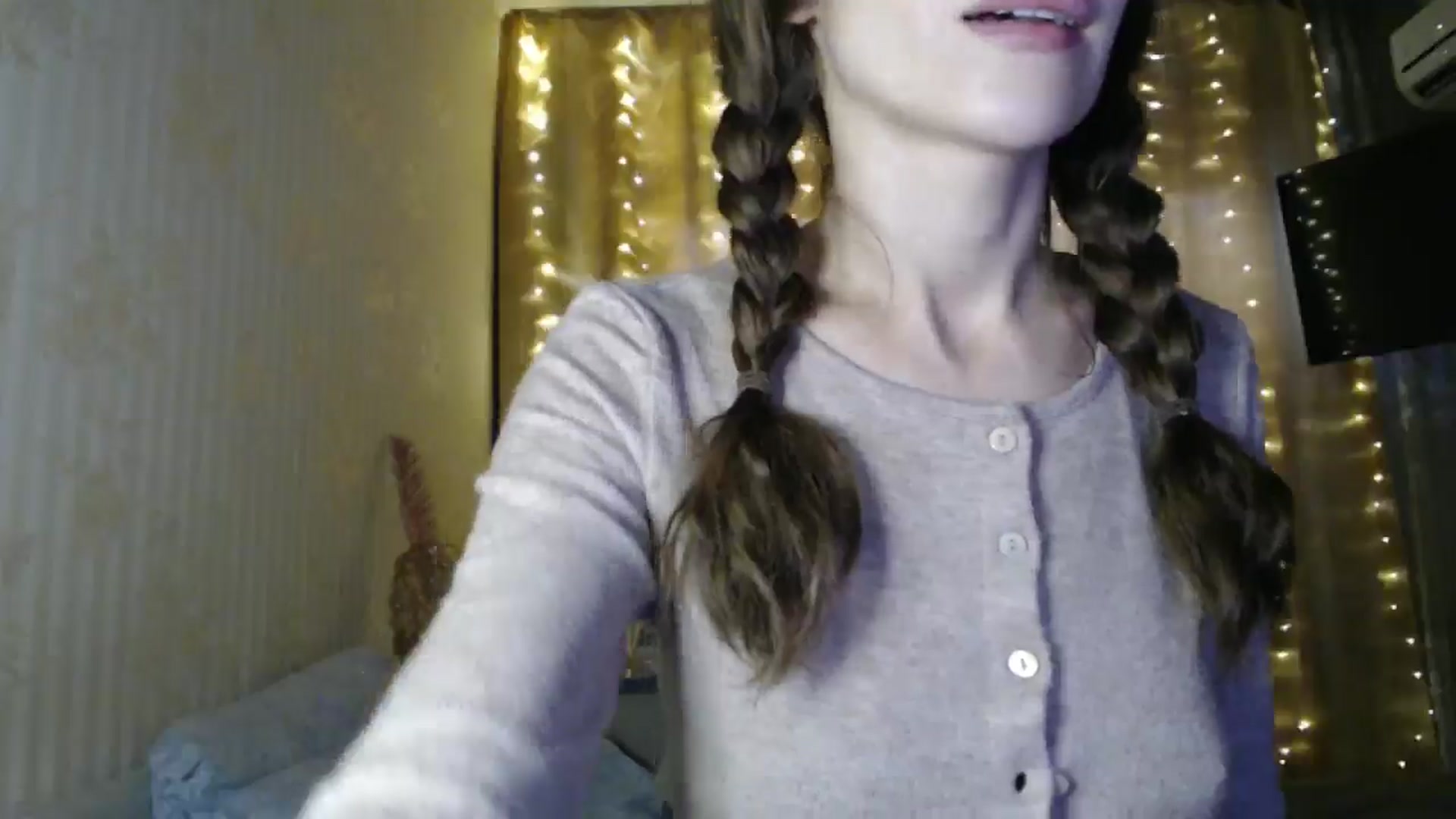 Gallery image thumbnail from Nora_Sweet's myfreecams stream on, 12/24/2024, 10:44 image 16 of 20